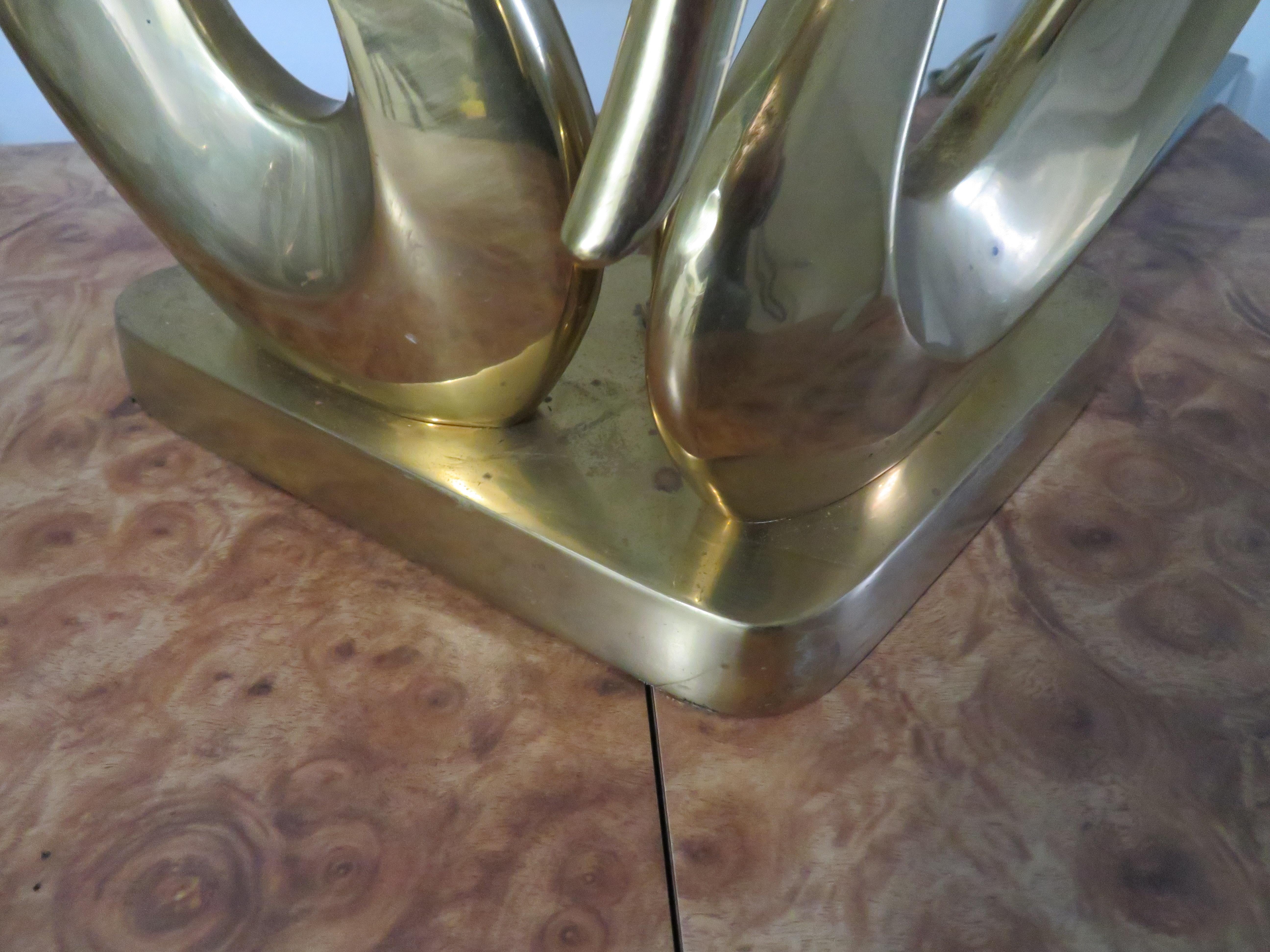 Gorgeous Pair Massivem Messing Mitte des Jahrhunderts Modern Stilisierte Swan Lampen im Angebot 7