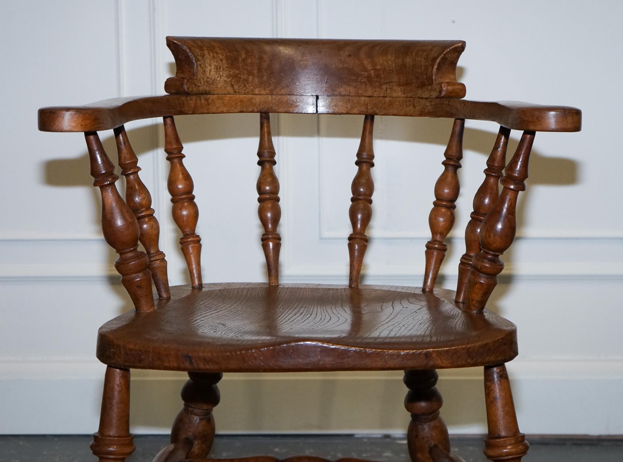 Gorgeous Patina Edwardian Solid Elm Bow Back Smokers Captains Chair For Sale 4