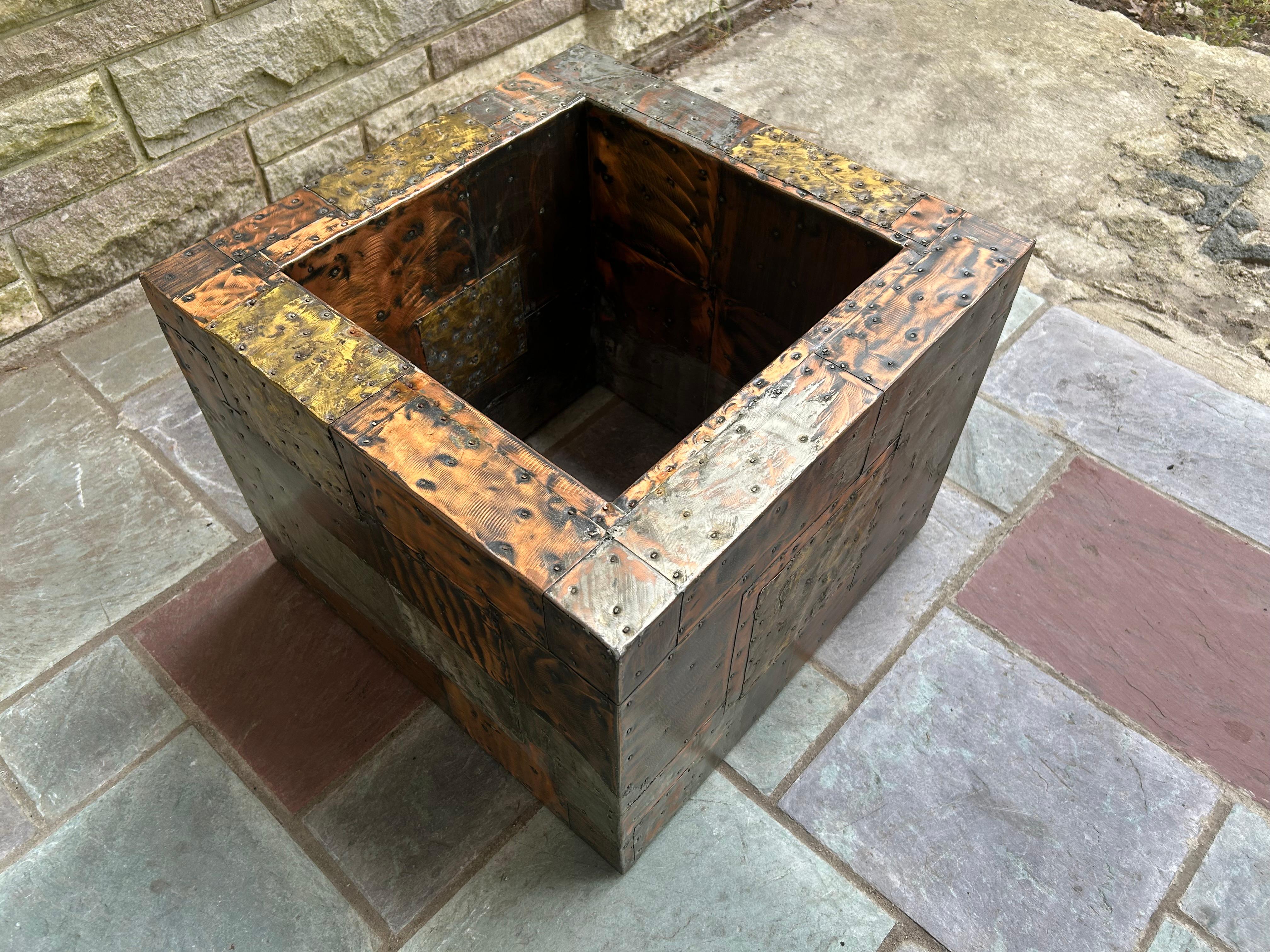 Magnifique table basse en métal mélangé patchwork de Paul Evans Mid-Century Modern en vente 3