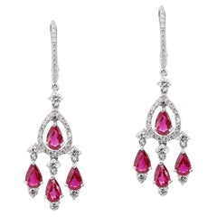 Wunderschöne Pave-Ohrringe mit Rubin und Diamanten