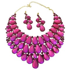 Gorgeous Pink Satin Pear Shaped Cabochon Crystal Runway Necklace 
Earrings Set