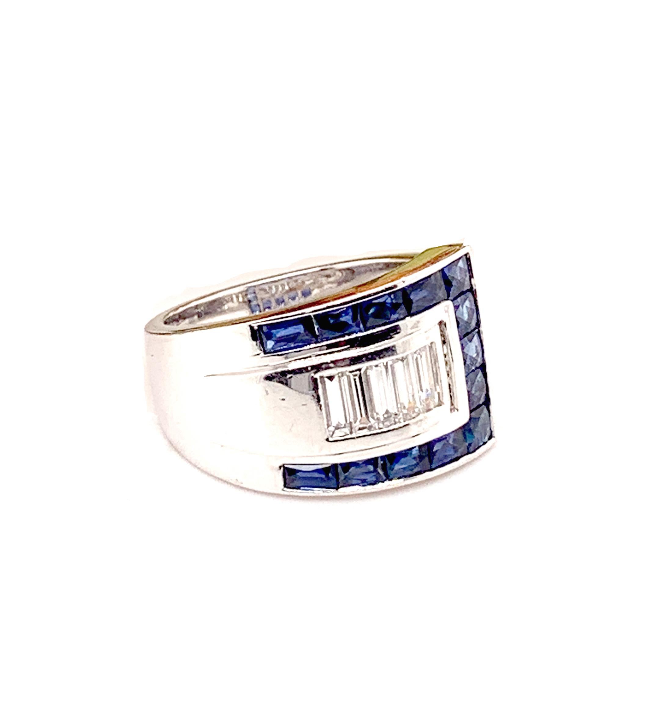 Sophia D, 1.74 Carat Art Deco Sapphire and Diamond Platinum Ring In New Condition For Sale In New York, NY