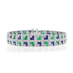Sophia D. Art Deco Platinarmband mit Saphiren, Smaragden und Diamanten.