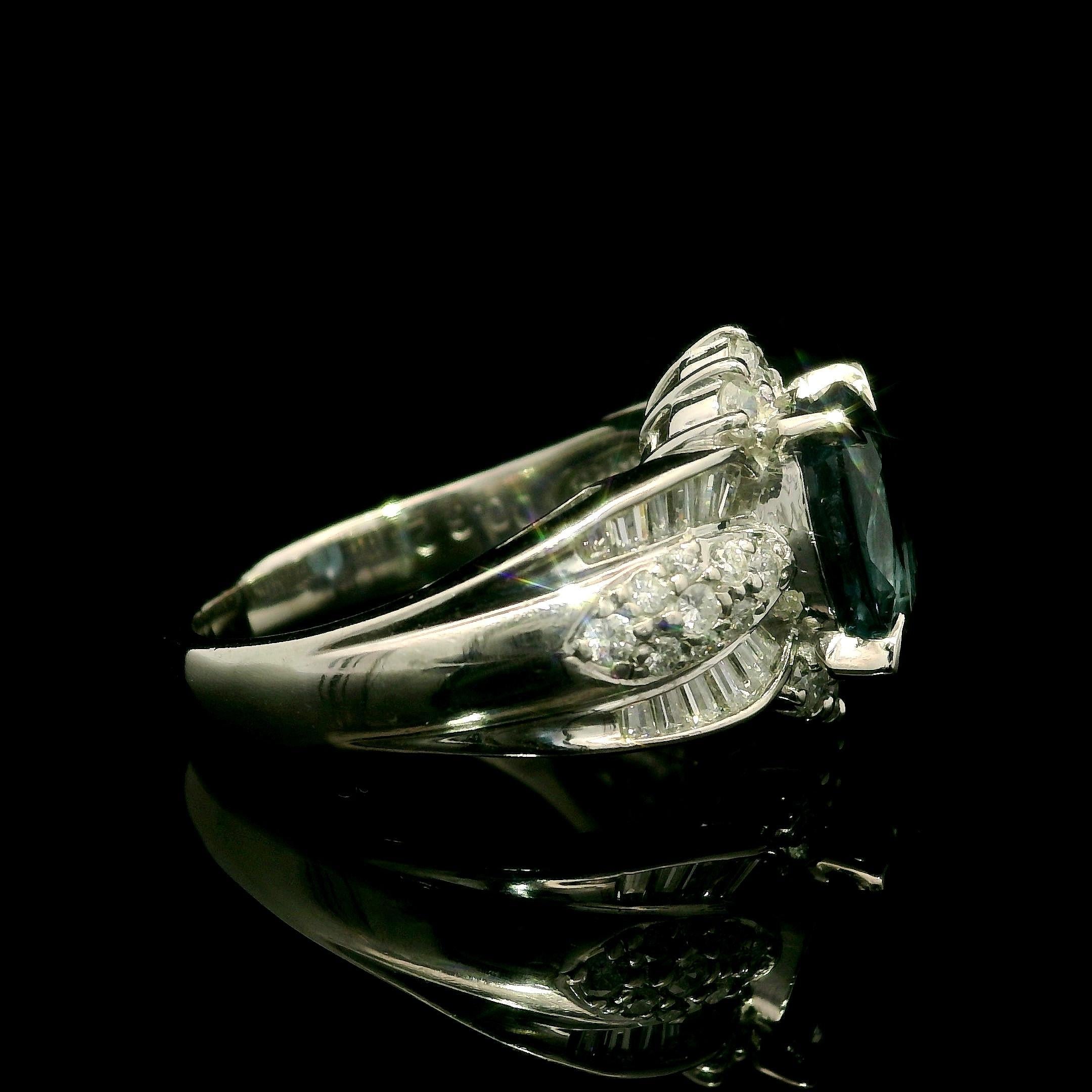 Taille ovale Gorgeous Platinum GIA 3.71ctw Oval Blue Clean Brilliant Sapphire & Diamond Ring en vente