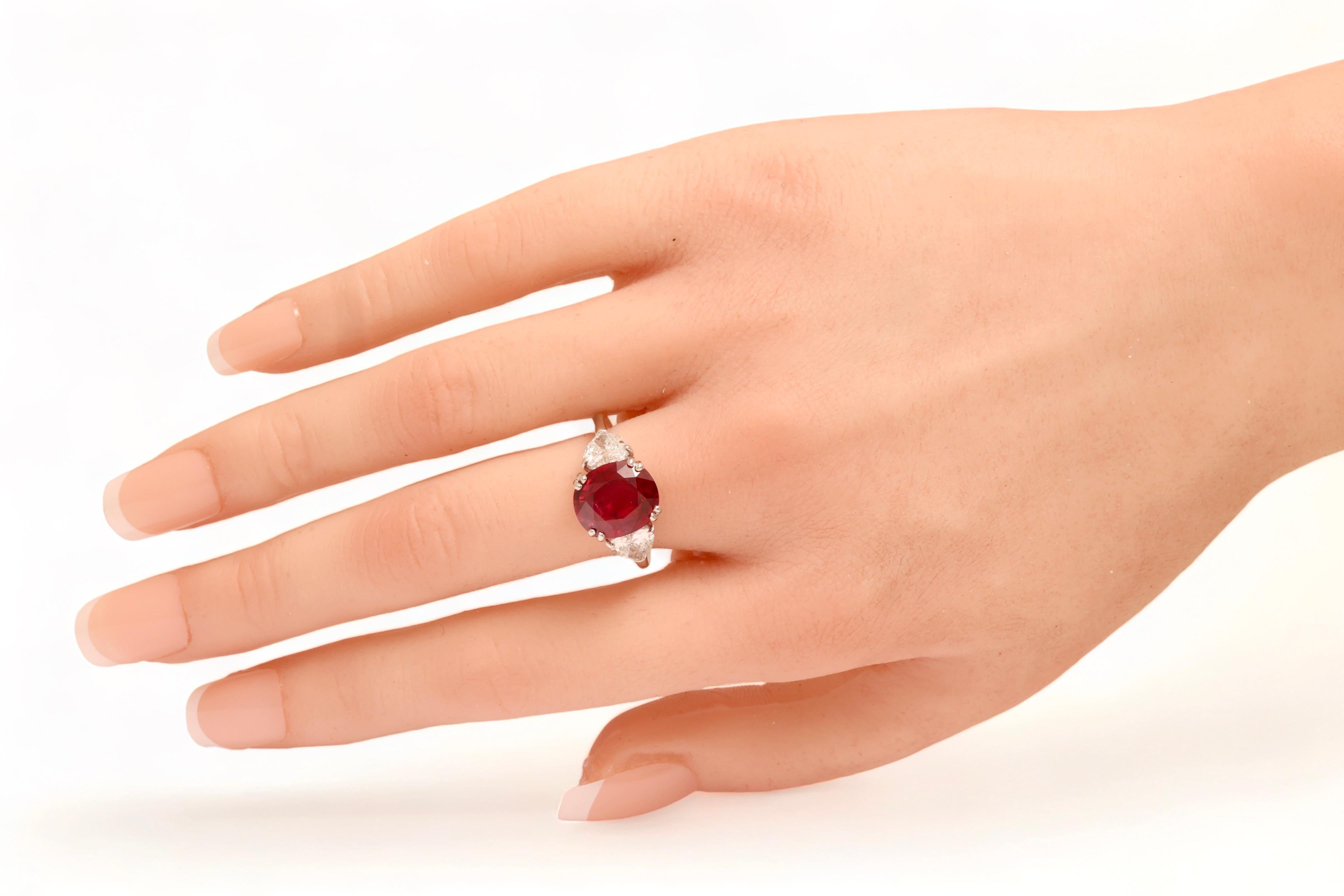 Gorgeous Platinum Ring with Vivid Red 5.53 Ct Ruby & 1.5 Ct Heart Shape Diamond For Sale 1