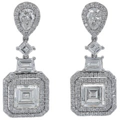 Sophia D. Boucles d'oreilles en platine avec diamants taille carrée