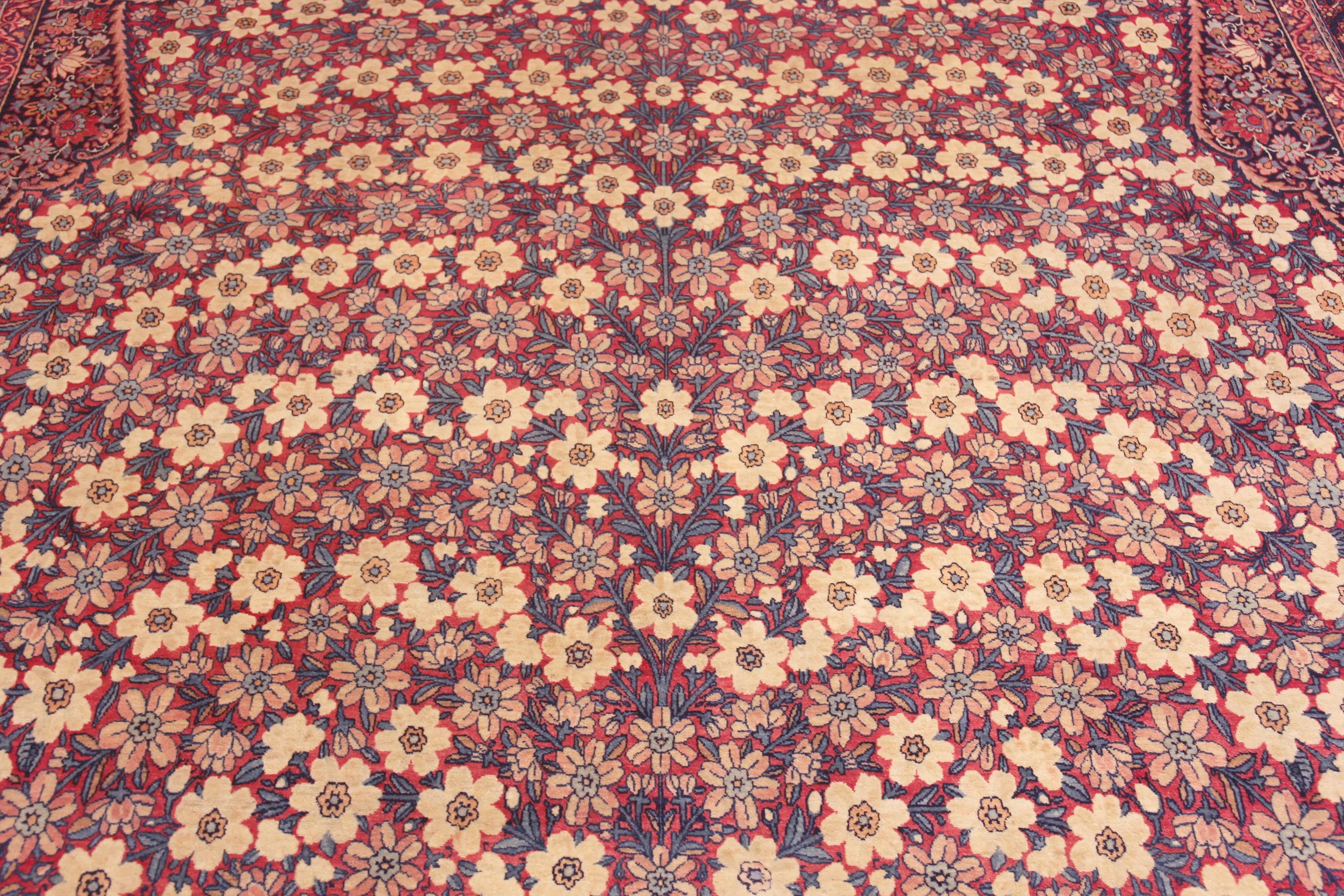 20ième siècle Magnifique tapis persan ancien Kerman à fleurs 10'8