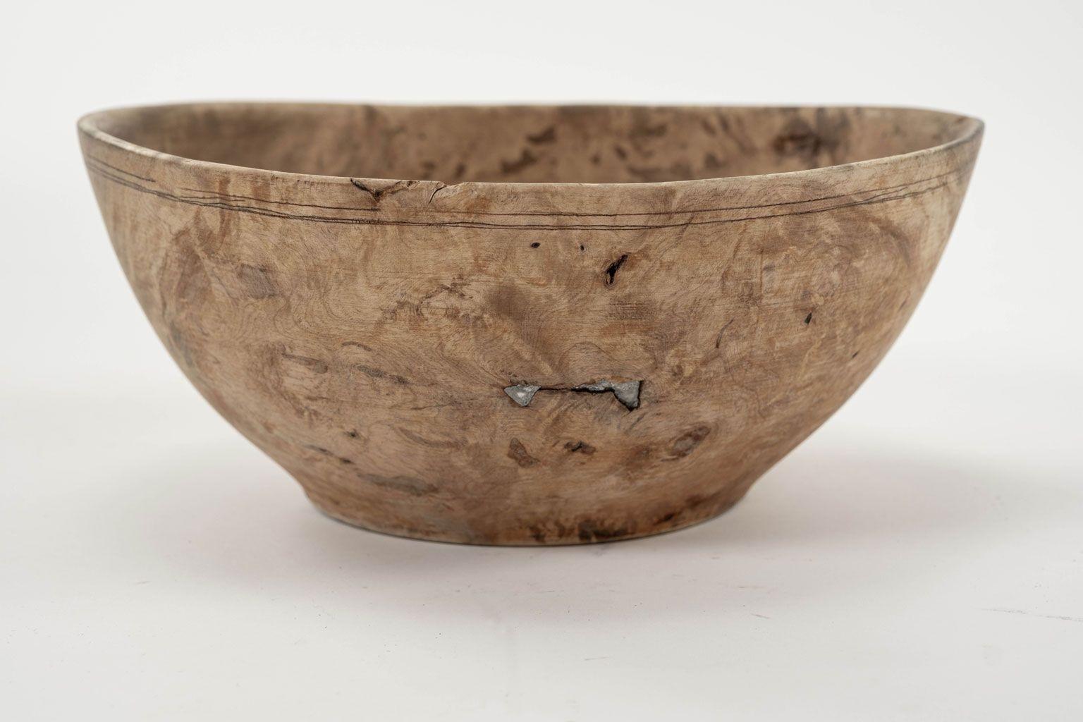 Gorgeous Primitive Swedish Burl Rootwood Bowl In Fair Condition For Sale In Houston, TX