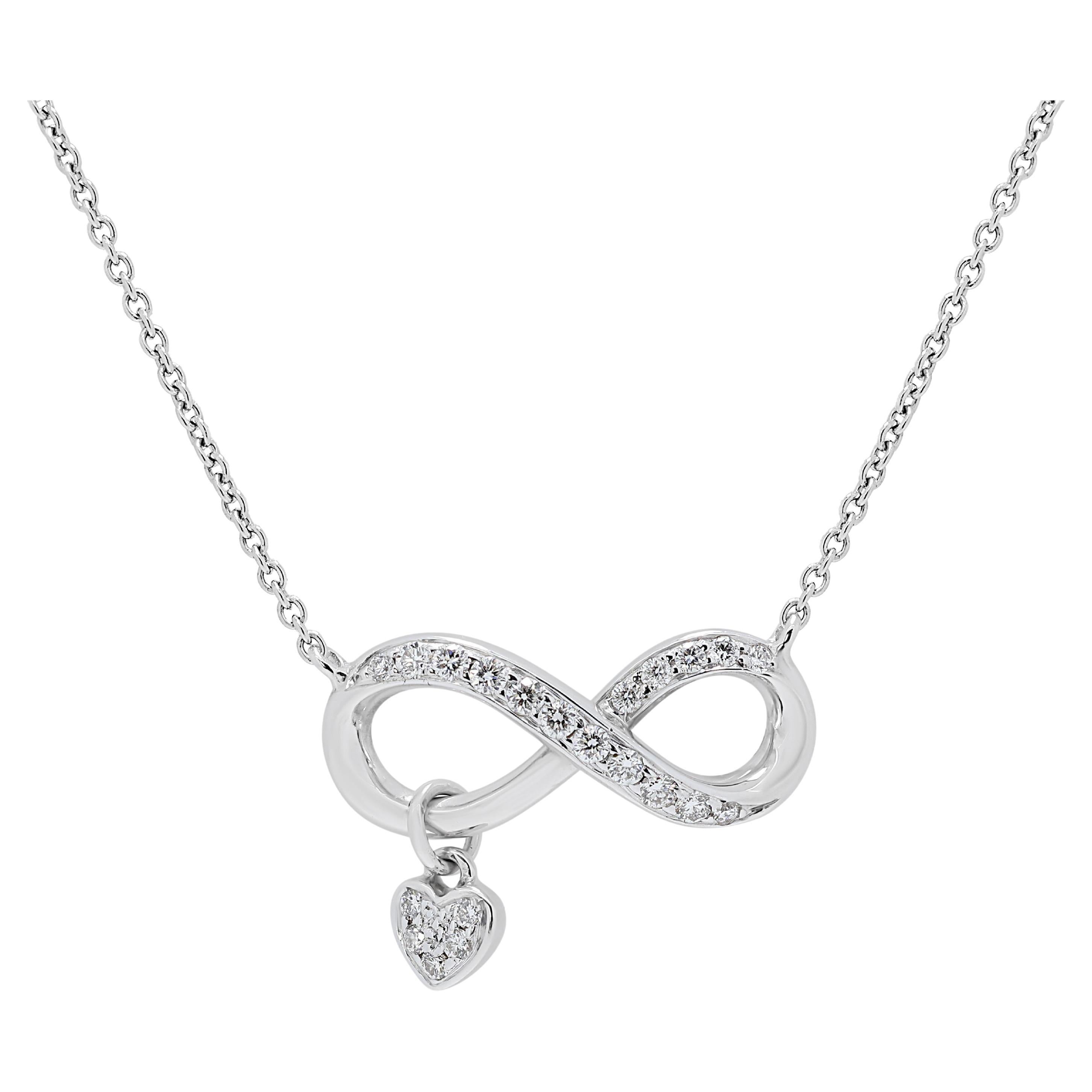 Gorgeous Quarter Carat Natural Diamond Necklace in 18K White Gold