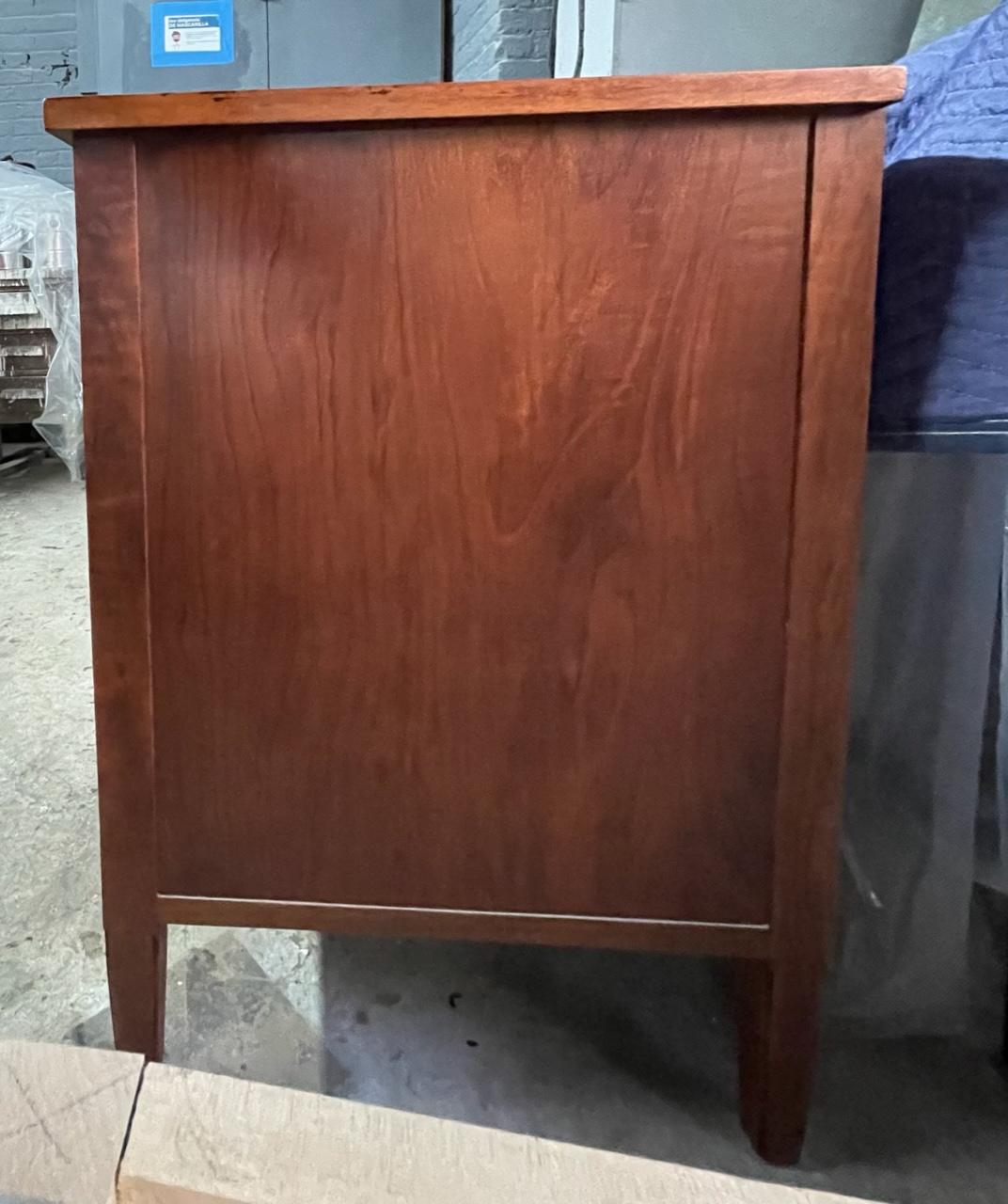 Gorgeous, rare French Olivewood commode In Excellent Condition For Sale In Bronx, NY