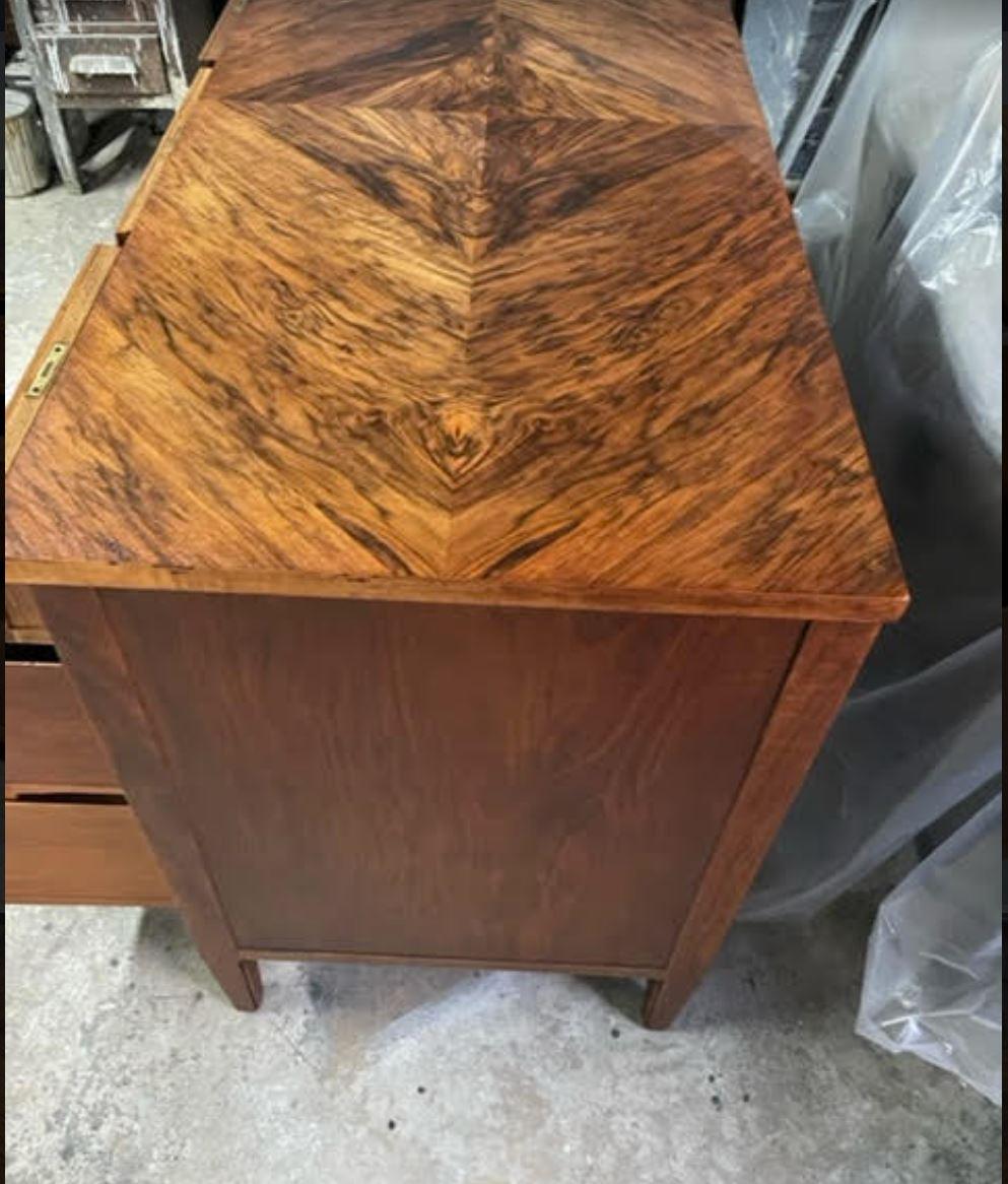 Gorgeous, rare French Olivewood commode  For Sale 1