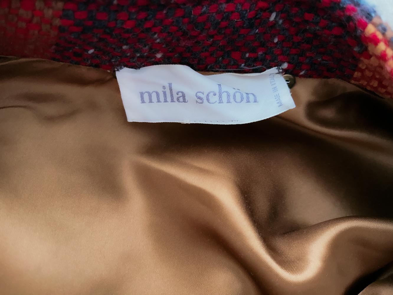 Women's Gorgeous Rare MILA SCHÖN Coat tartan plaid wool with Stole  For Sale