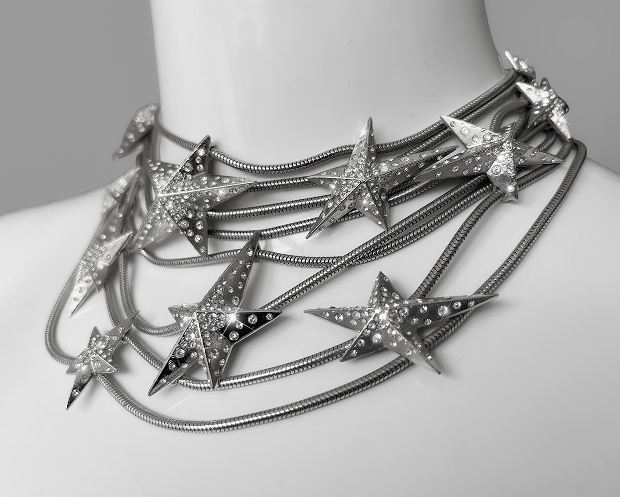 Gorgeous Rare Thierry Mugler ‘Angel’ Star Collier and Earring Set In Good Condition For Sale In Berlin, BE