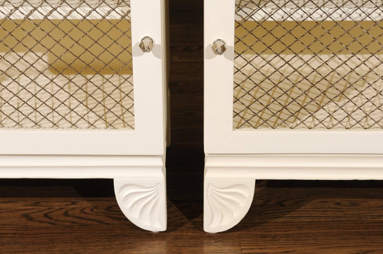Gorgeous Restored Pair of End Tables by Widdicomb in Cream Lacquer, circa 1938 For Sale 5