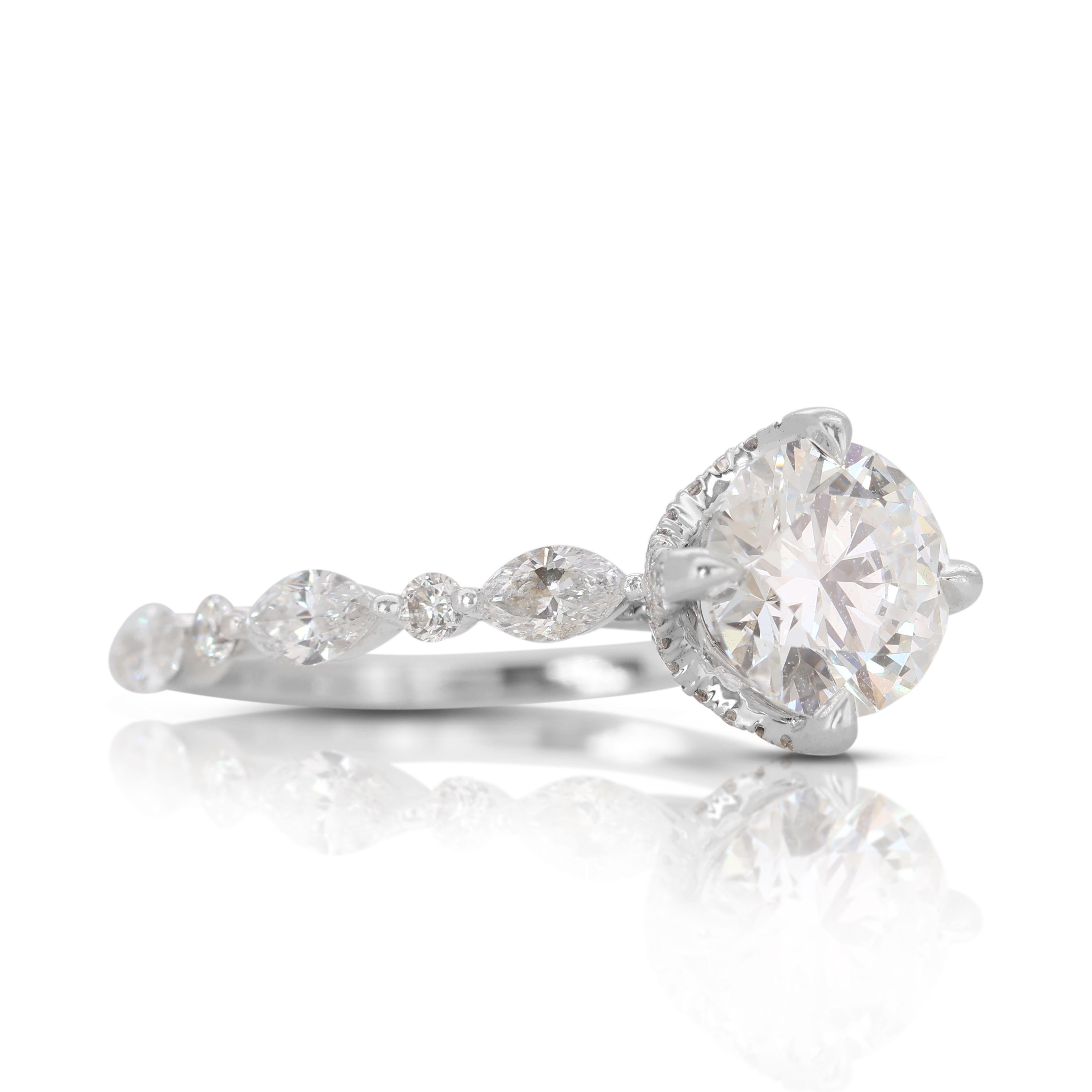 Women's Gorgeous Rose-designed 18K White Gold Diamond Ring For Sale