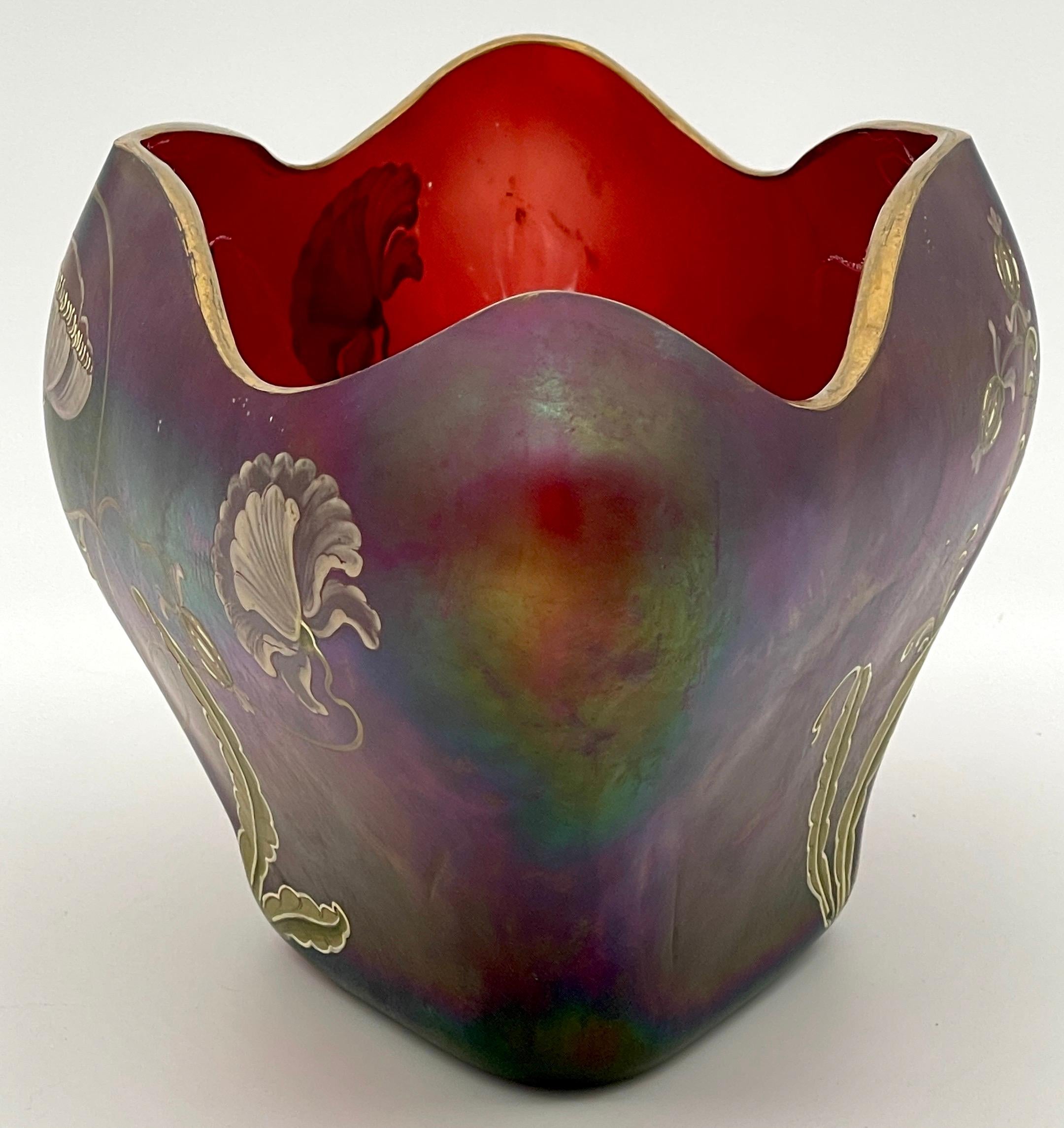 Wunderschöne signierte Harrach schillernde emaillierte Jugendstil Centerpiece / Vase  im Angebot 3