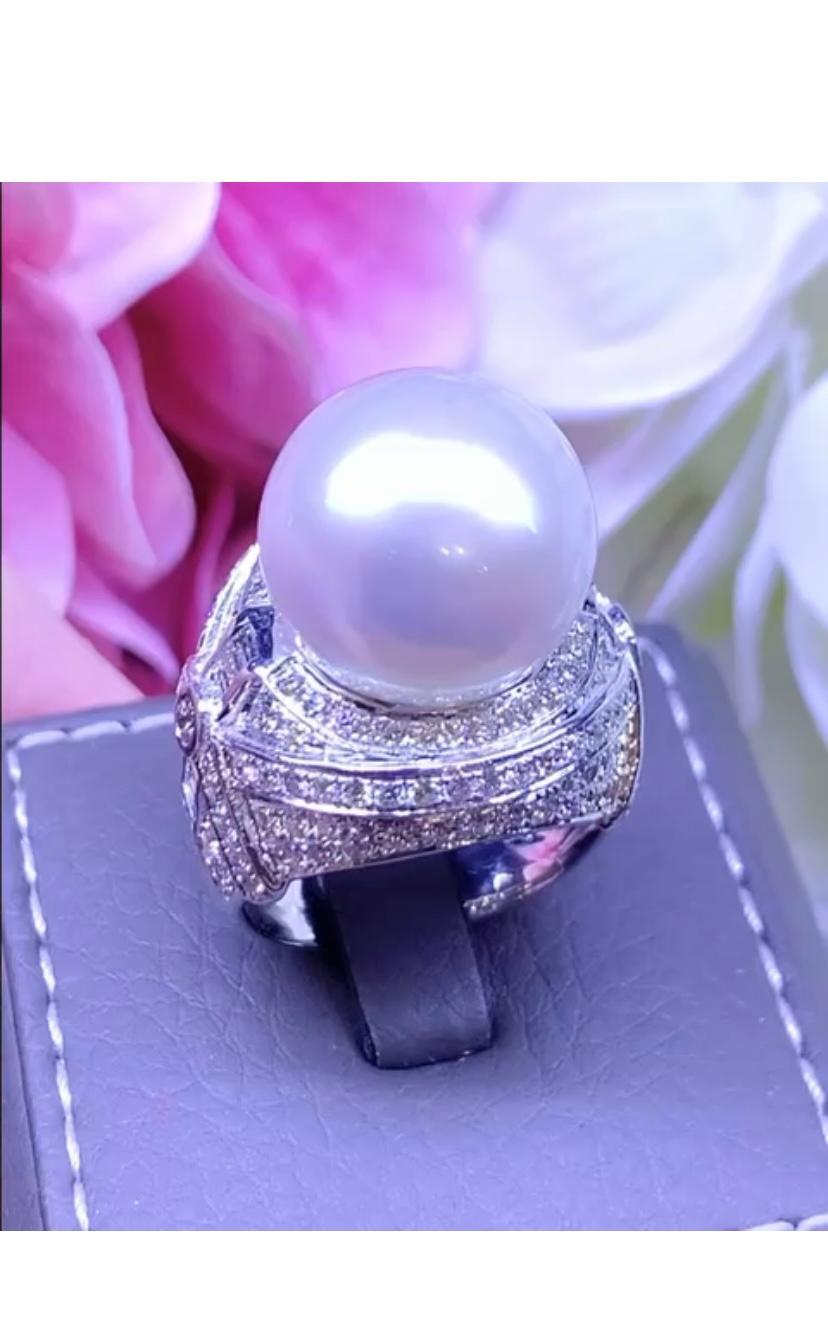 Women's Gorgeous South Sea Pearl and Diamonds on Ring For Sale