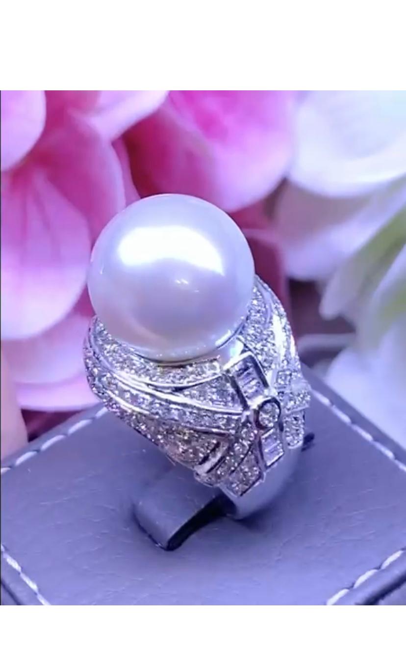 Gorgeous South Sea Pearl and Diamonds on Ring For Sale 2