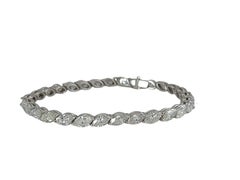 Splendido bracciale tennis con diamanti da 11,6 carati Diamanti taglio marquise