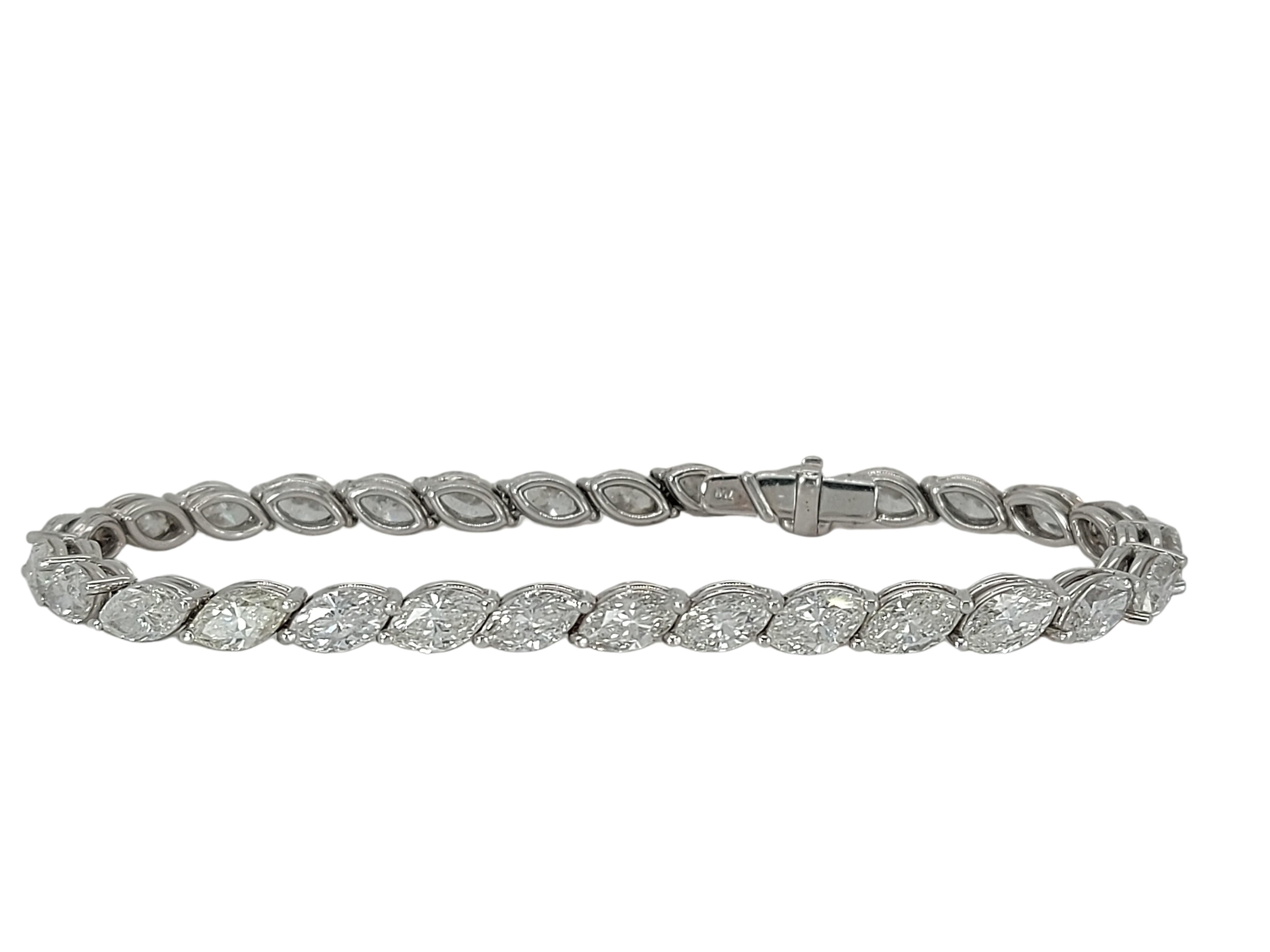 Artisan Gorgeous Tennis Diamond Bracelet with 11.6 Ct  Marquise Cut Diamonds For Sale