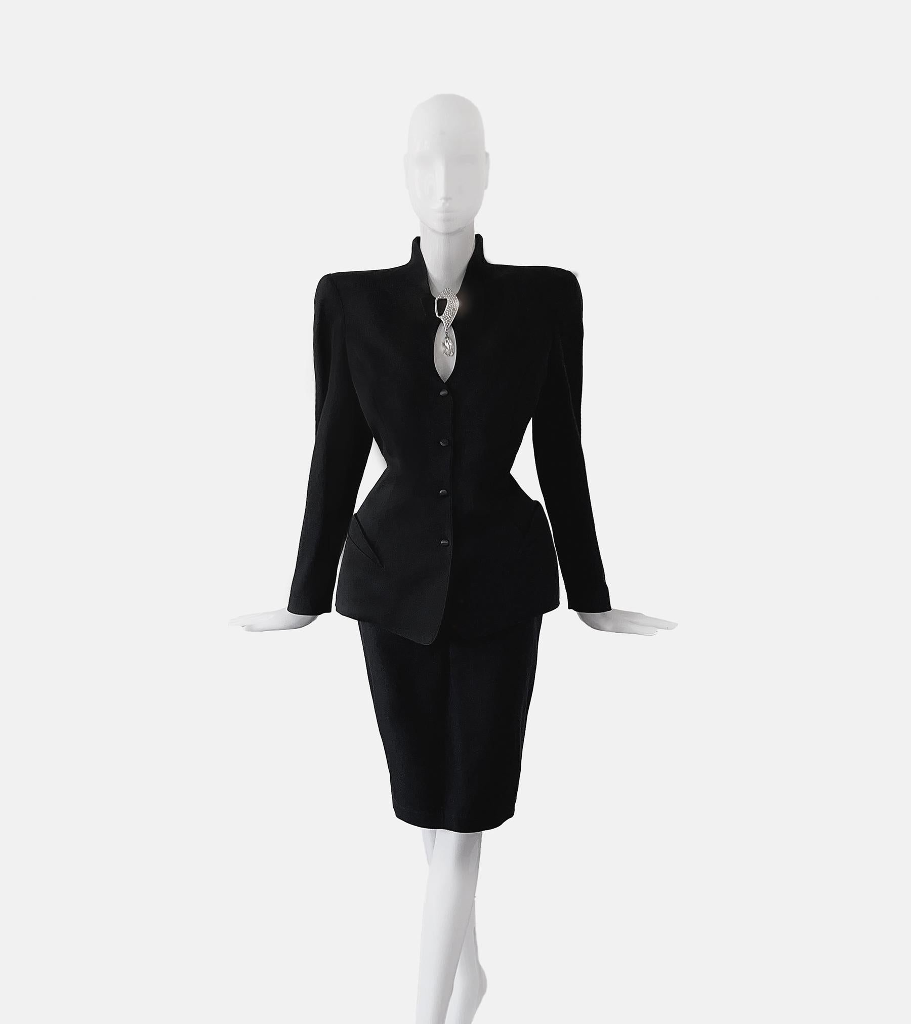 Splendido Thierry Mugler Crystal Glam Ensemble Scultoreo Nero Giacca Gonna Set in vendita 3