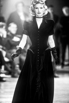 Gorgeous Thierry Mugler FW 1993 Sculptural  Dress Velvet Evening Gown