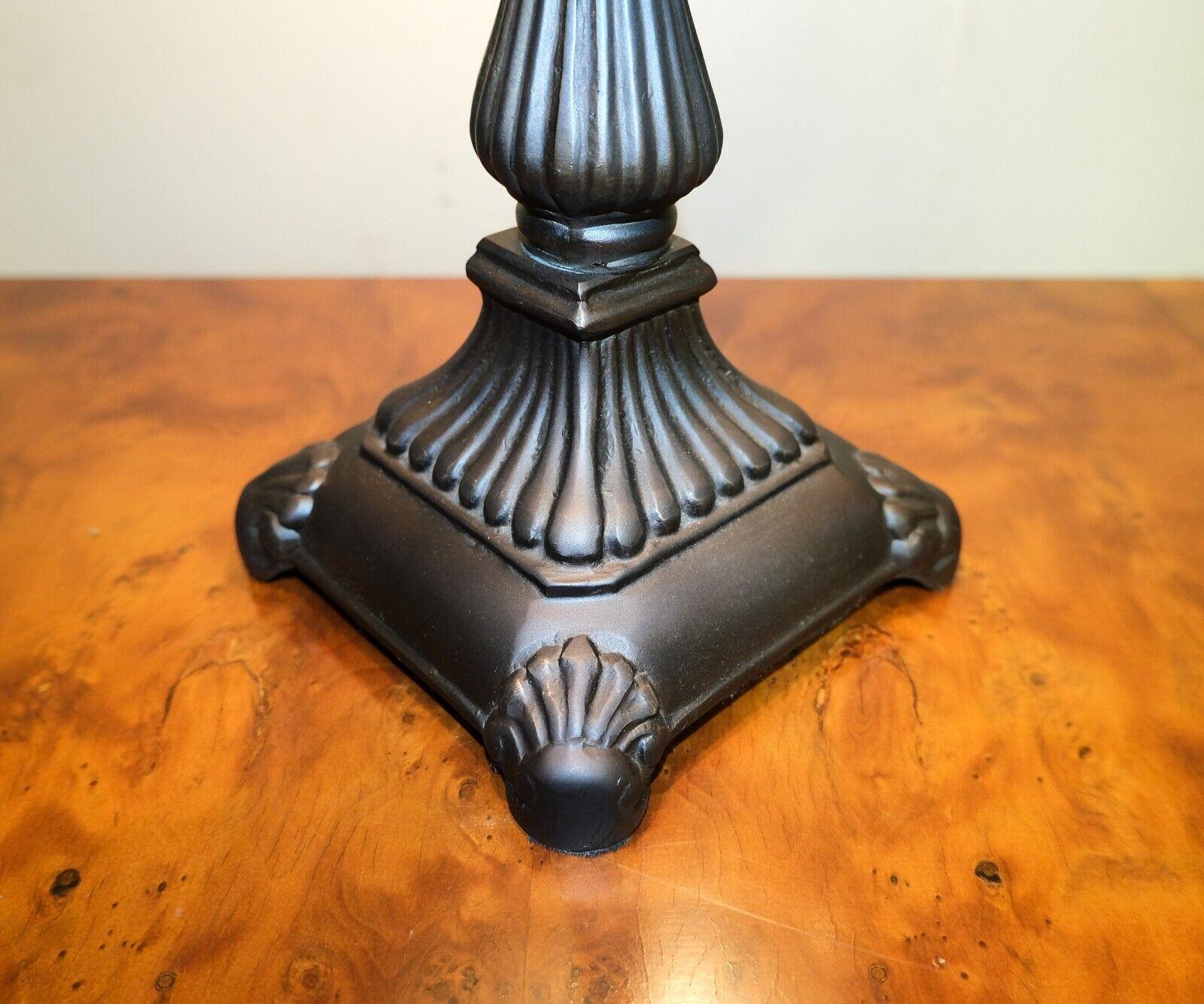 GORGEOUS TIFFANY STYLE BRONZE COLOURED DiAMOND GLASS TABLE LAMP For Sale 5