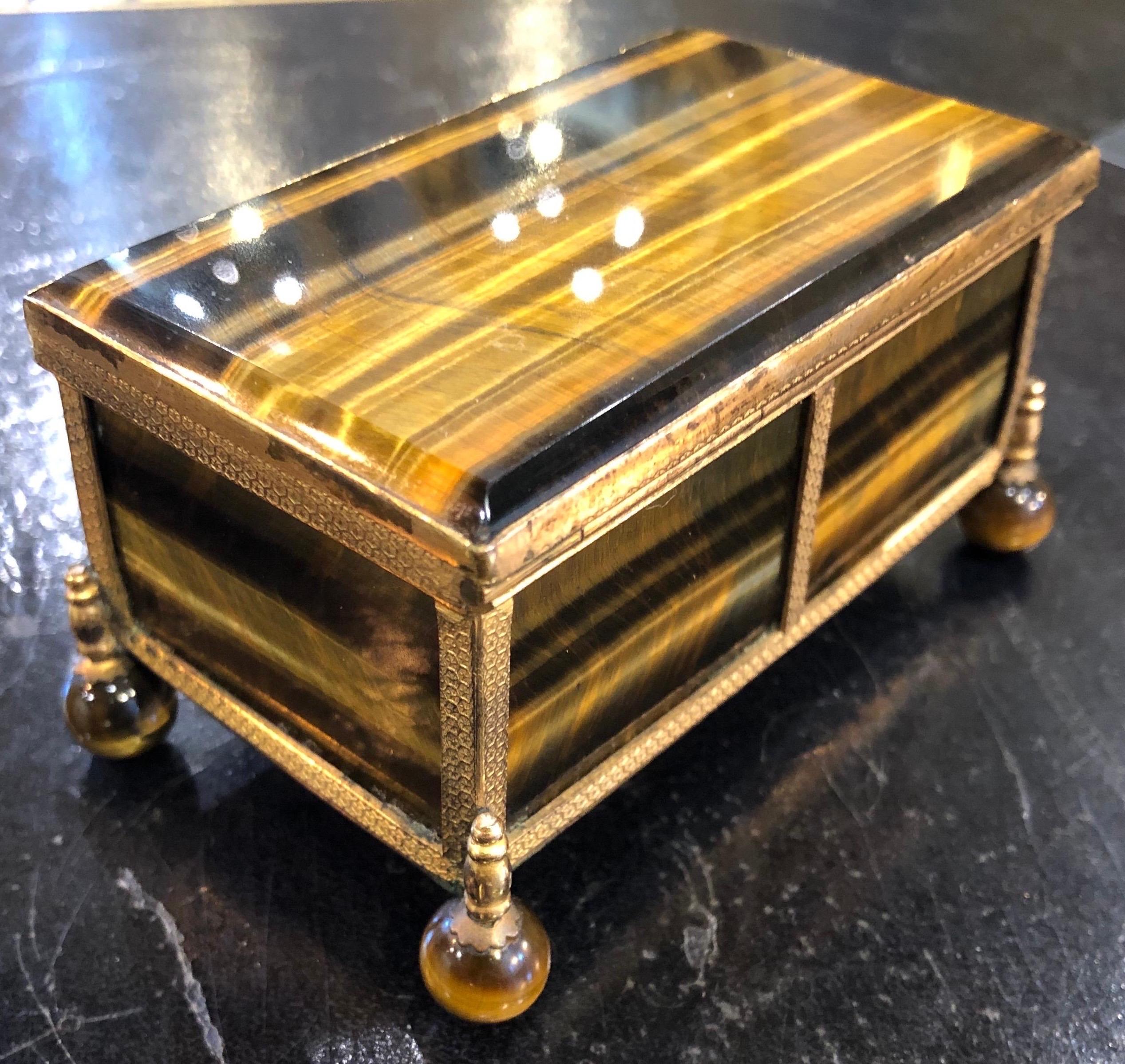 Gorgeous Tiger's Eye Striped Box In Good Condition In Richmond, VA