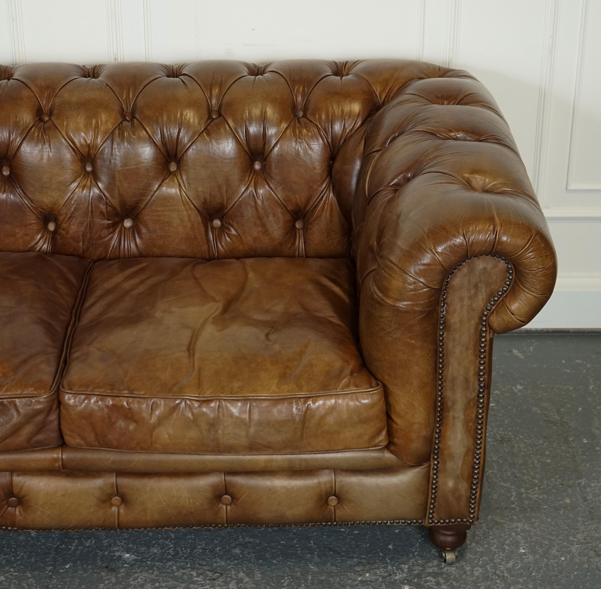 Hand-Crafted GORGEOUS TIMOTHY OULTON CHESTERFIELD SOFA BY HALO HERiTAGE BROWN LEATHER J1 For Sale