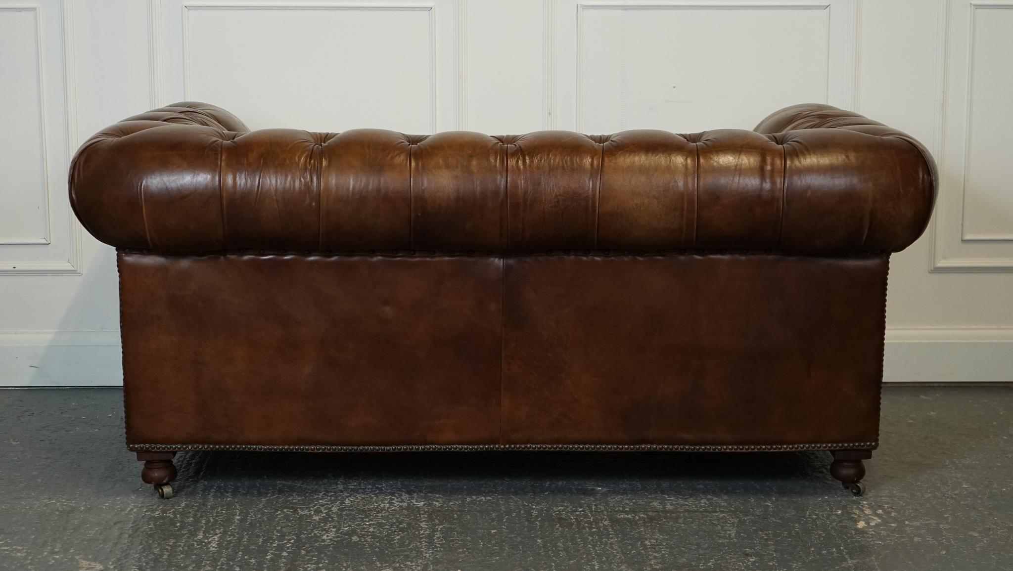 Leather GORGEOUS TIMOTHY OULTON CHESTERFIELD SOFA BY HALO HERiTAGE BROWN LEATHER J1 For Sale