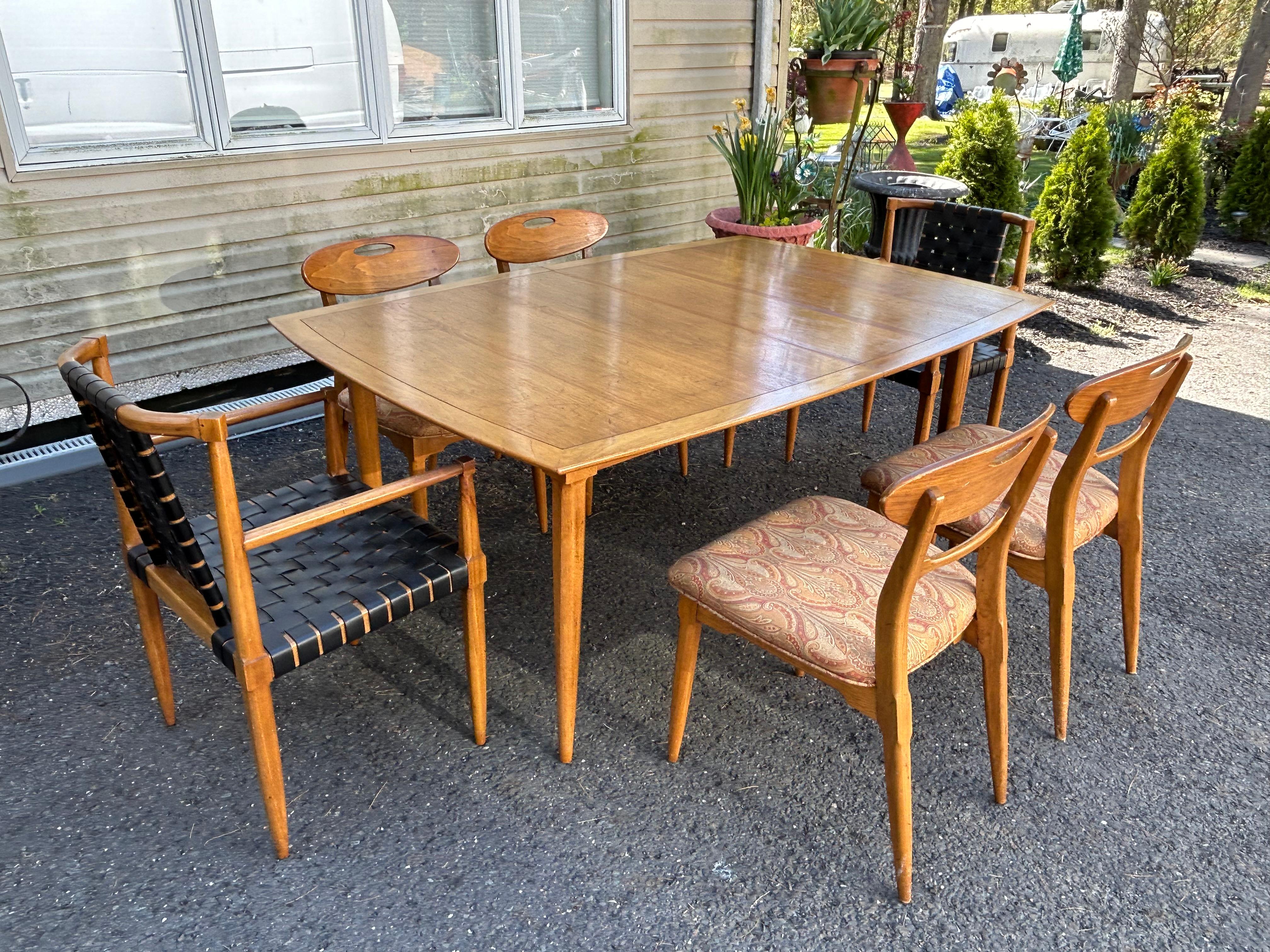 Superbe table de salle à manger sophistiquée Tomlinson mi-siècle moderne en vente 4