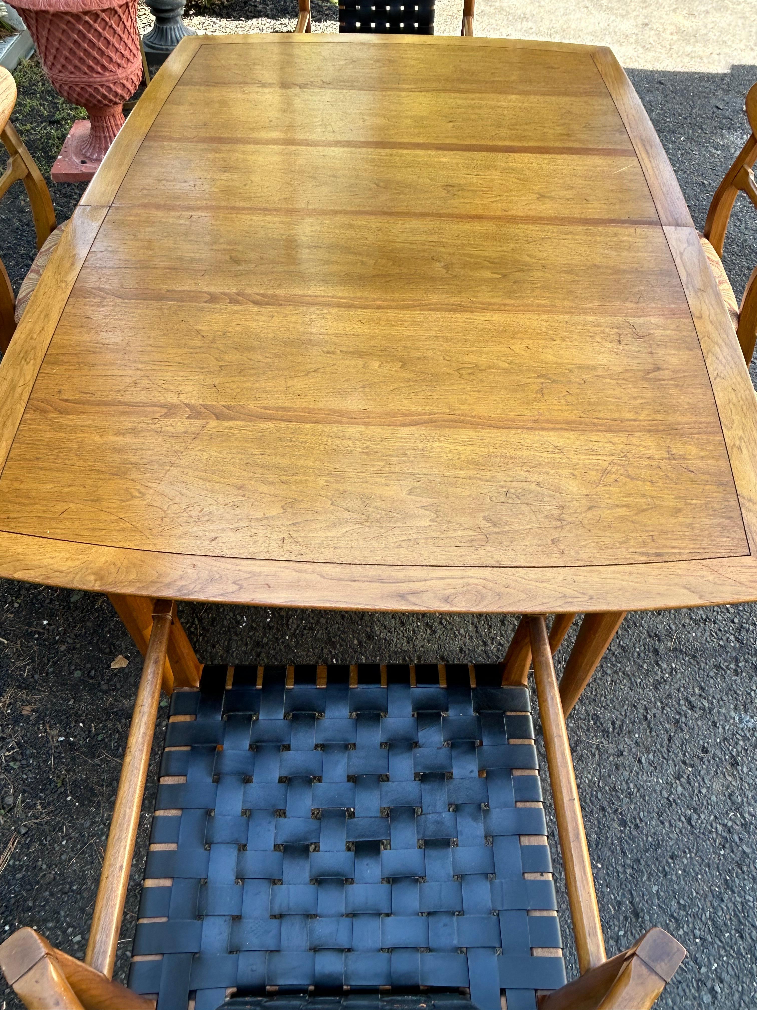 Superbe table de salle à manger sophistiquée Tomlinson mi-siècle moderne en vente 6