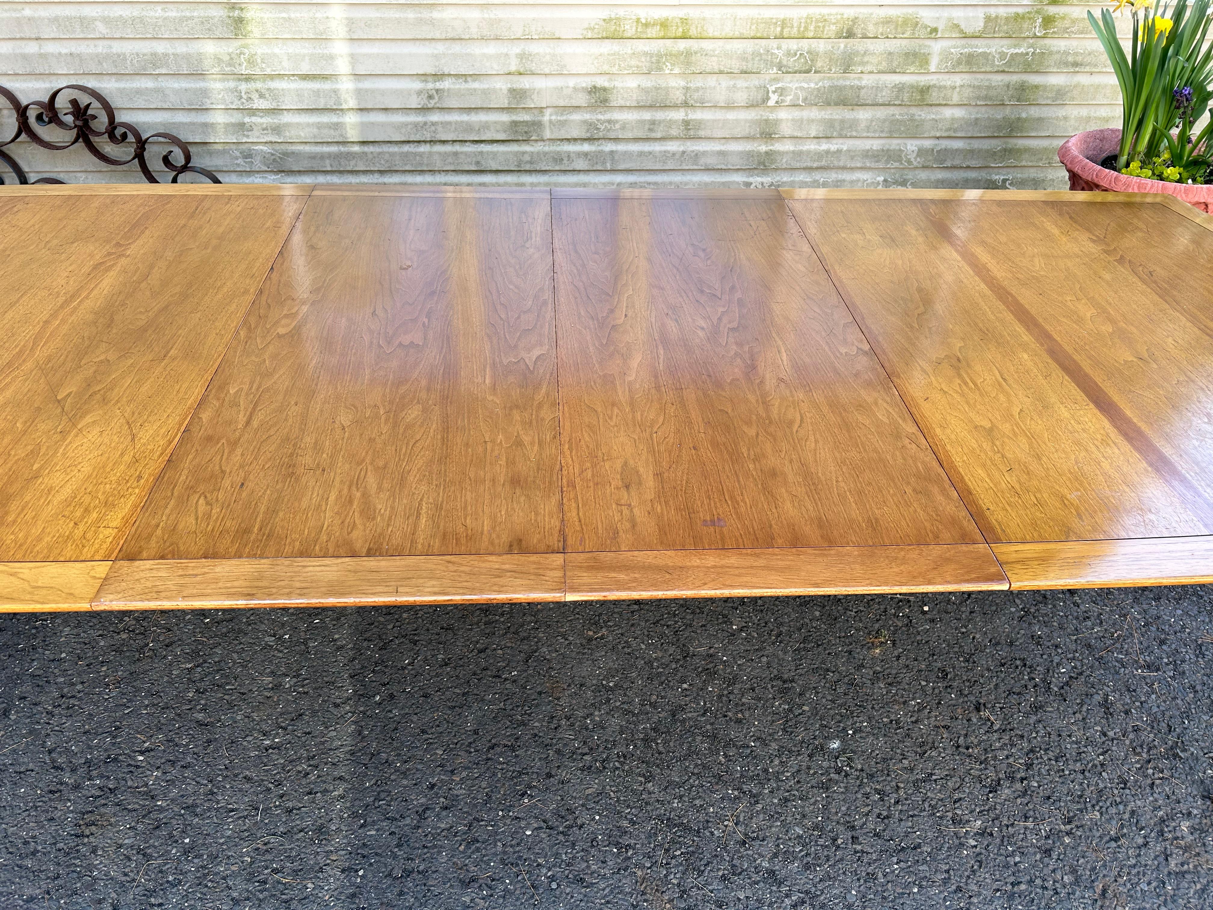 Gorgeous Tomlinson Sophisticate Dining Table Mid-Century Modern For Sale 8