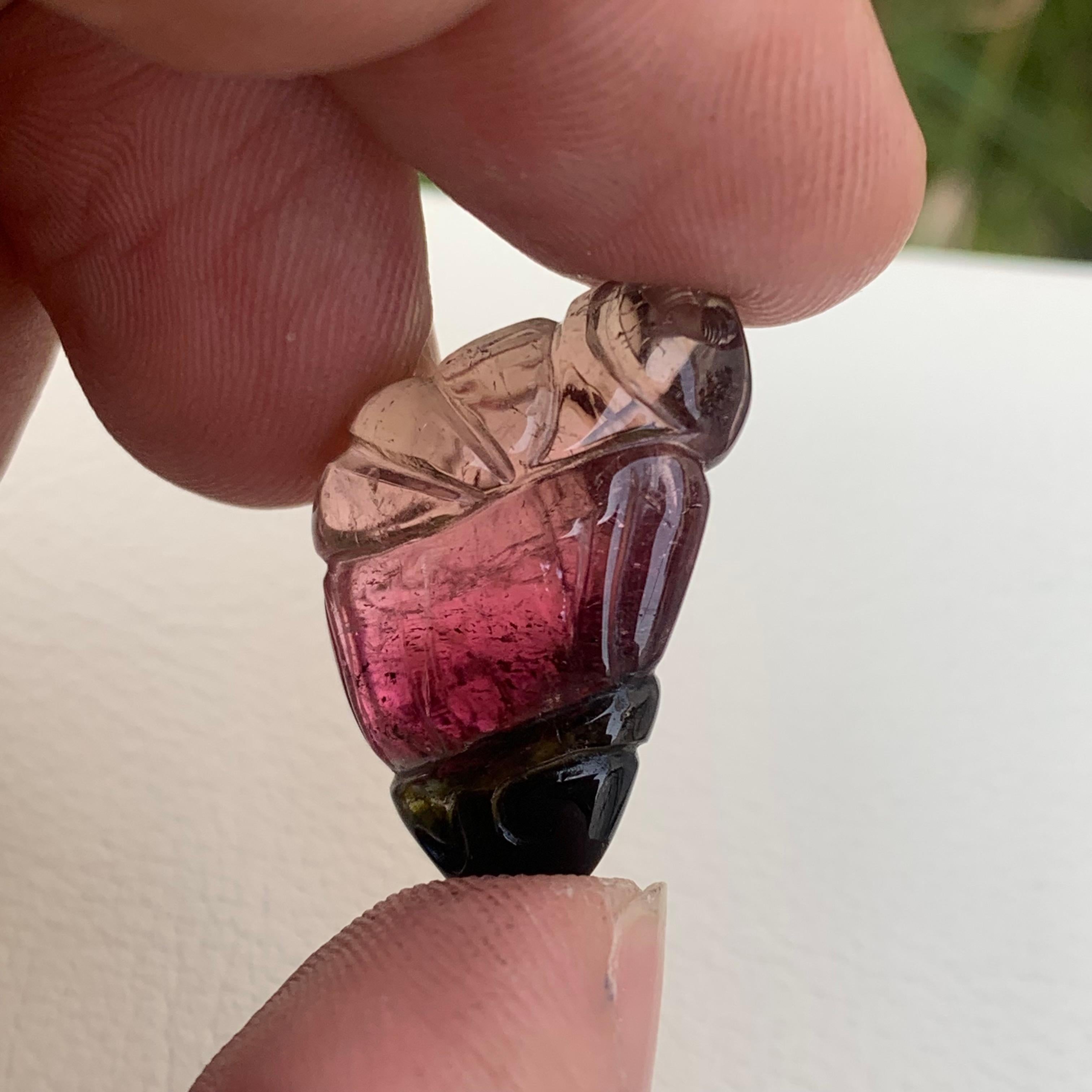Gorgeous Tri Color Tourmaline Carving Gemstone for Necklace Jewelry 22.25 Carat For Sale 2