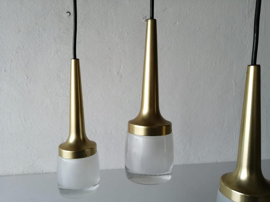 Tedesco Splendida lampada a sospensione a cascata in vetro ghiaccio triplo pesante di Staff, anni '60, Germania in vendita