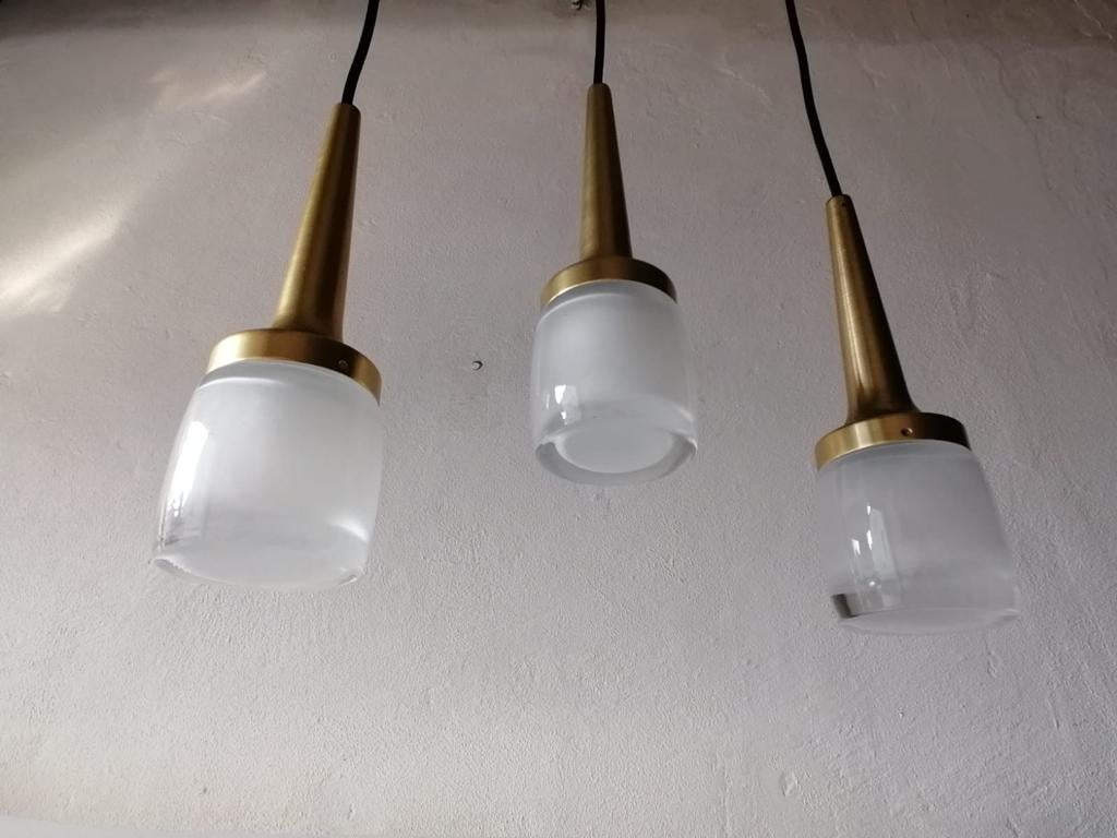 Metallo Splendida lampada a sospensione a cascata in vetro ghiaccio triplo pesante di Staff, anni '60, Germania in vendita