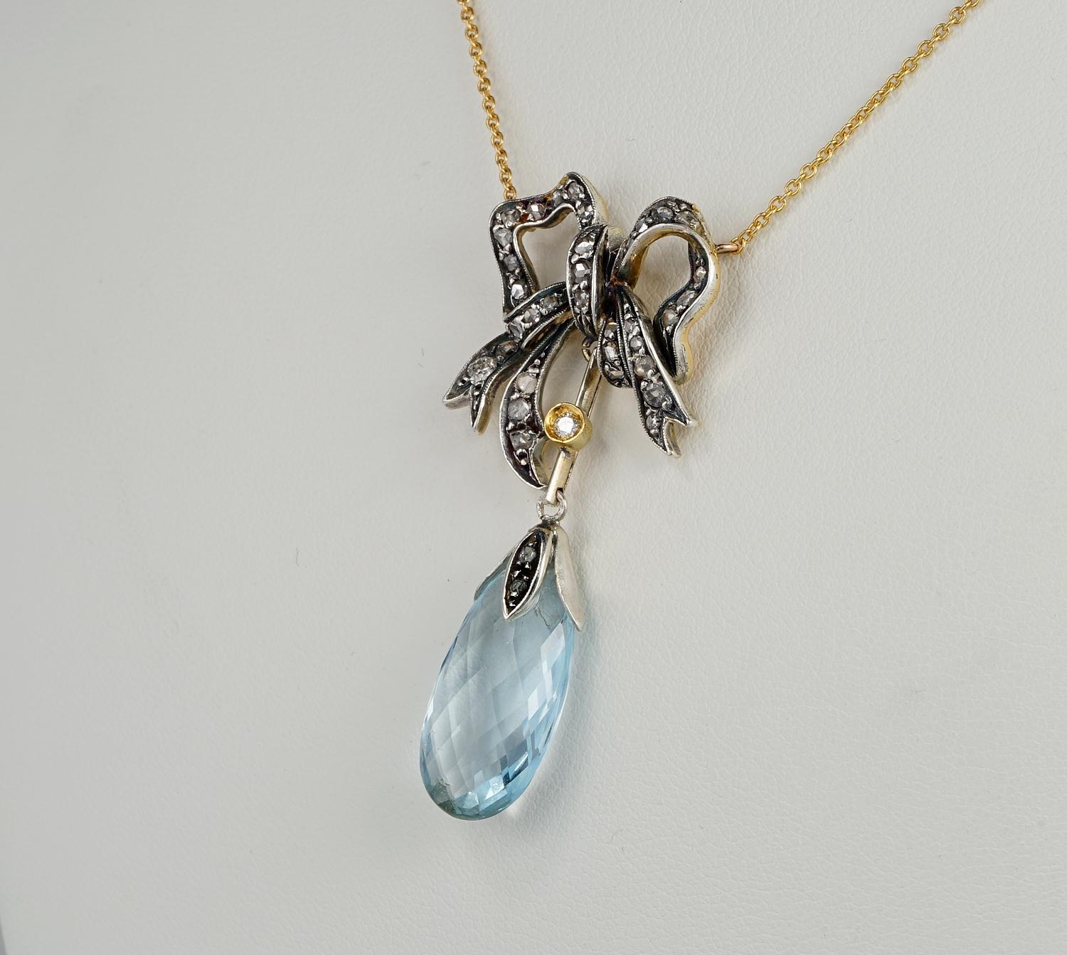 Gorgeous Victorian 10.30 Carat Natural Aquamarine Diamond Bow Necklace 1