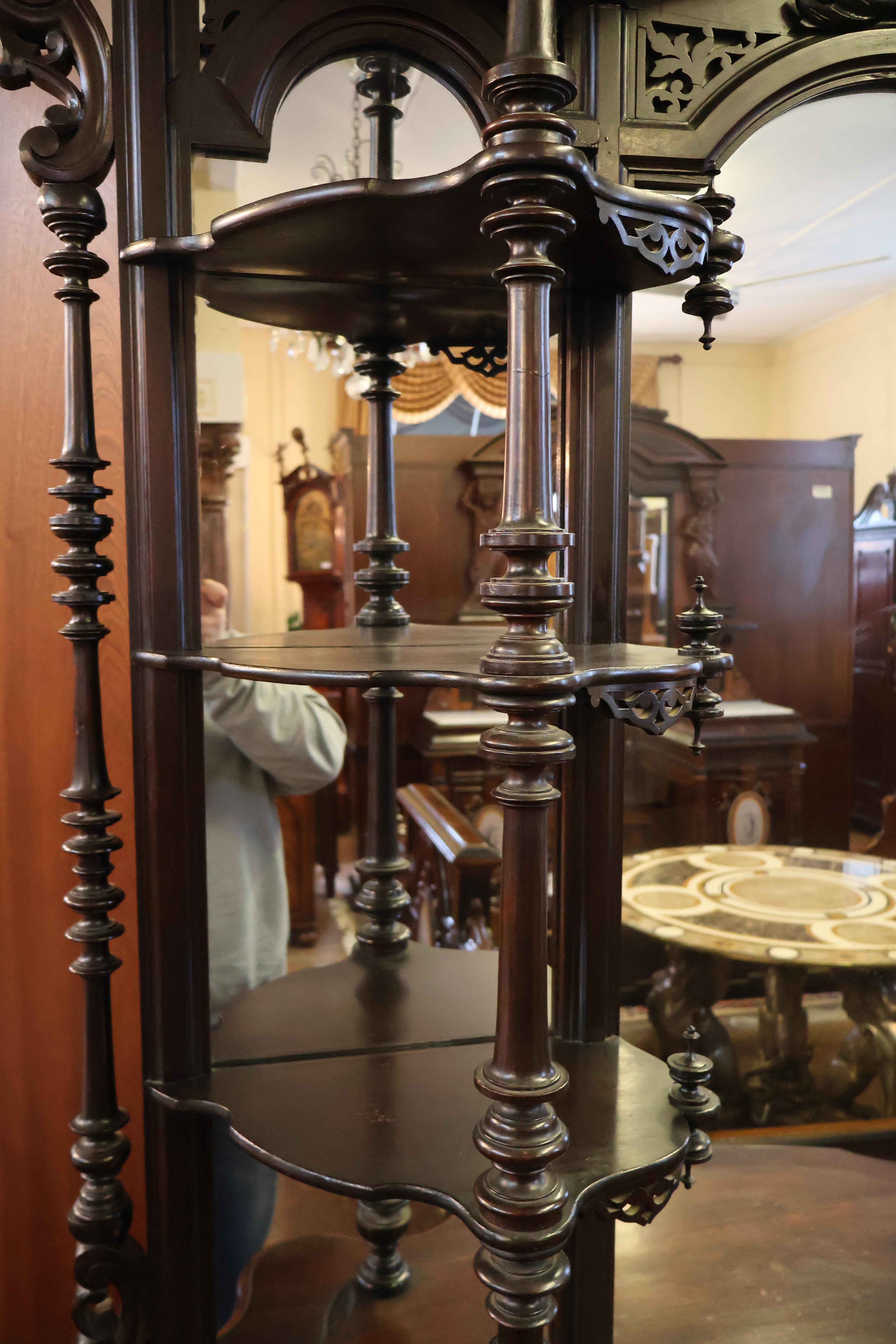 Wunderschöne viktorianische Rosenholz-Etagere aus dem 19. Jahrhundert ATTR Thomas Brooks Brooklyn NY im Angebot 3