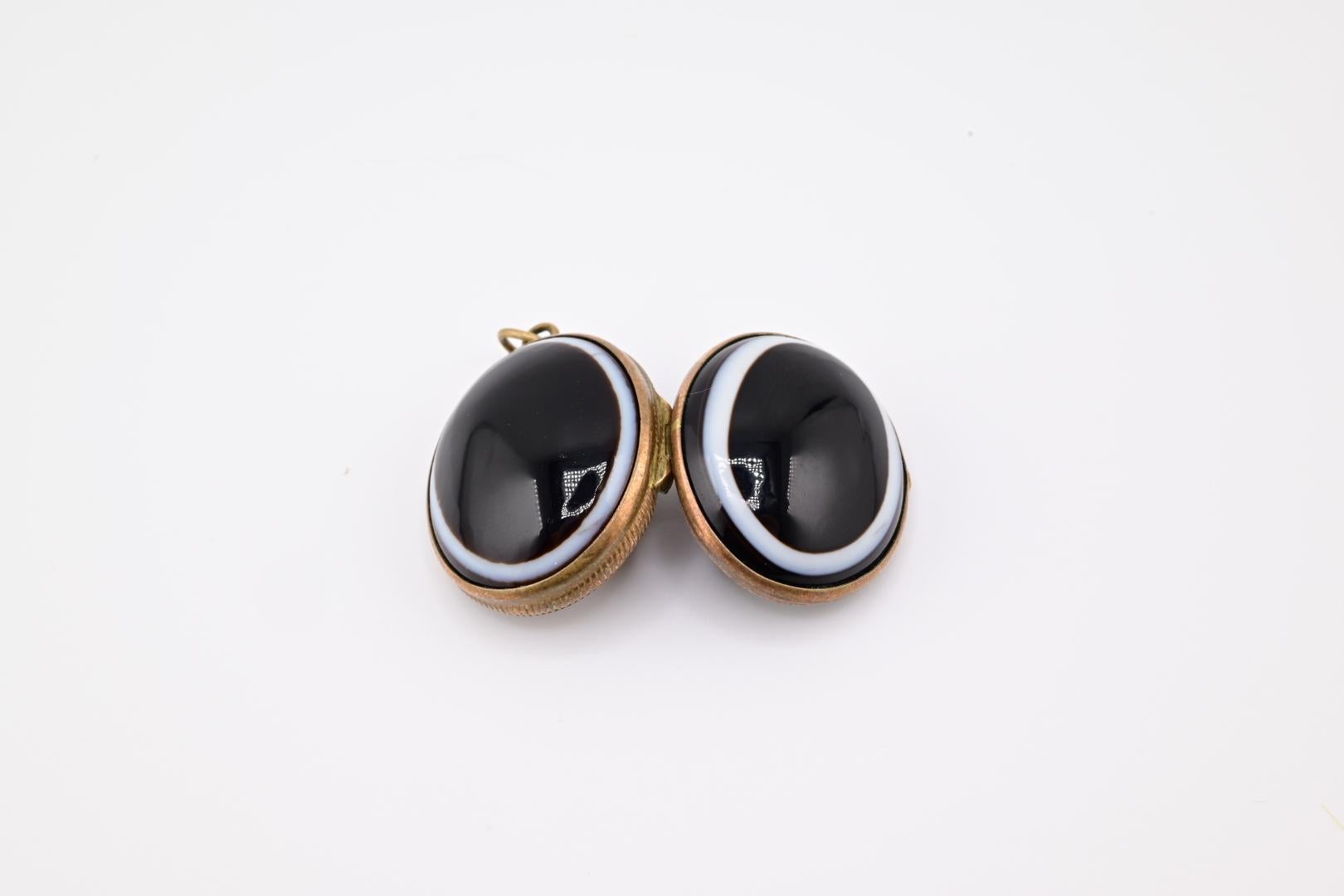 Gorgeous Victorian Period Agate Bullseye Locket 2