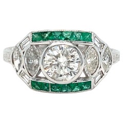 Gorgeous Vintage 18K White Gold Diamond and Emerald Ring Engagement Ring 2.70ct