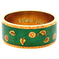 Gorgeous Vintage 18K Yellow Gold Green Leafy Enamel Band Ring.