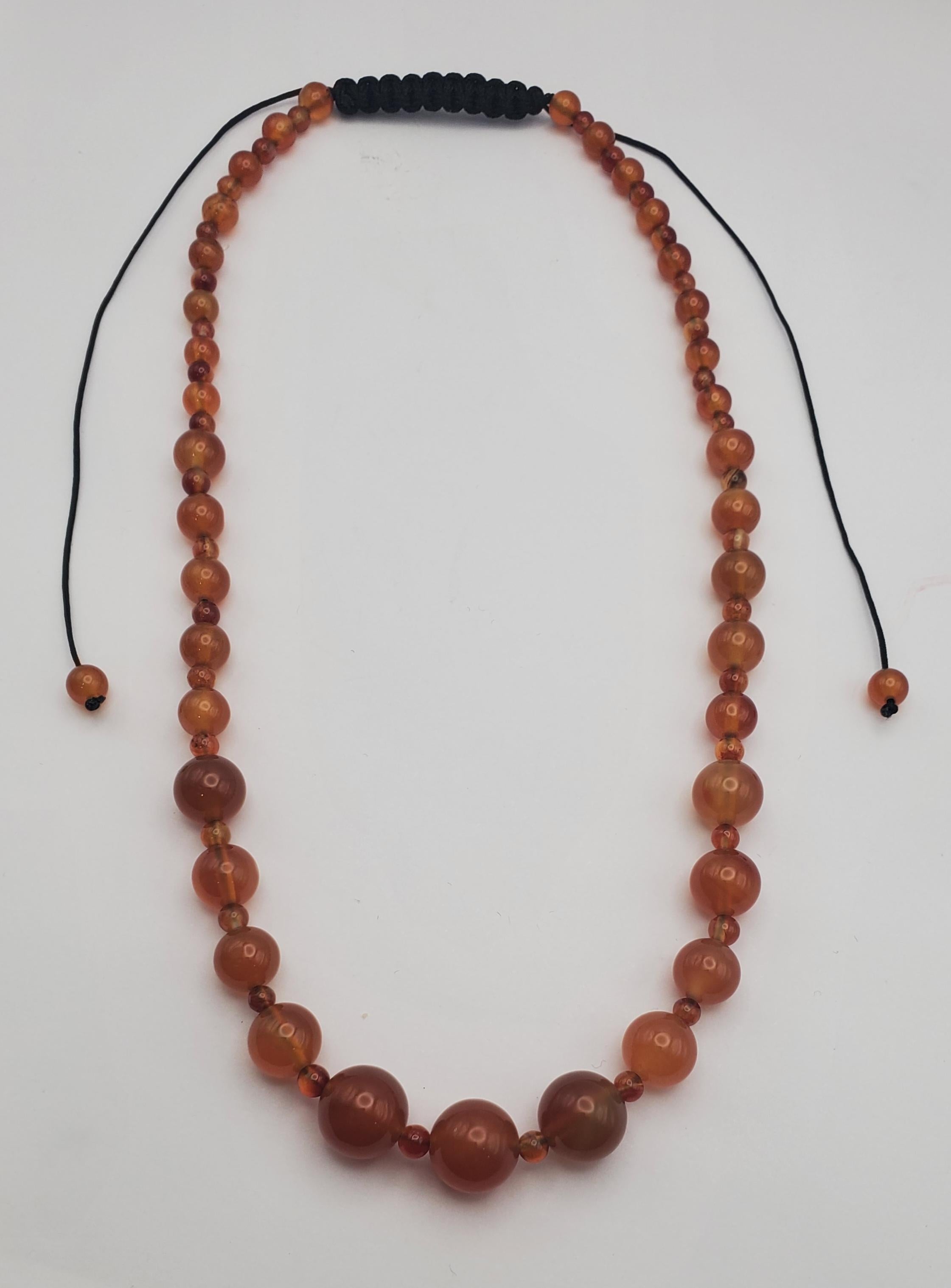 Gorgeous Vintage Adjustable Natural Carnelian Round Bead Necklace For Sale 5