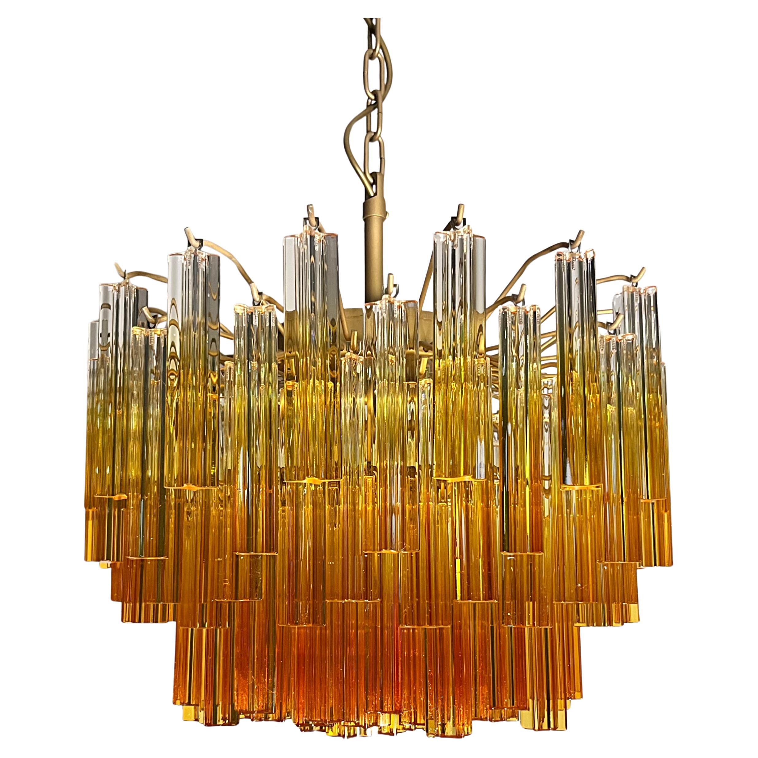 Gorgeous vintage chandelier - 107 quadriedri amber shade - GOLD METAL FRAME