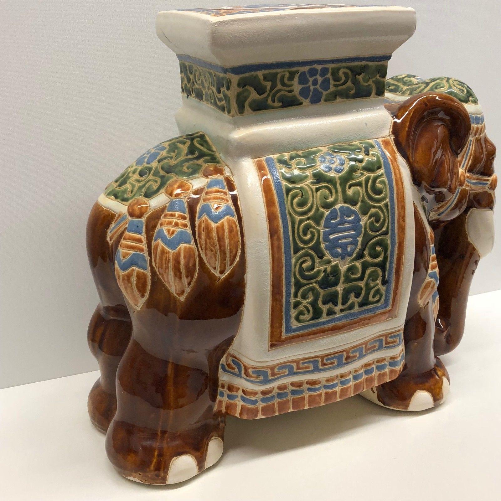 Gorgeous Vintage Hollywood Regency Chinese Elephant Garden Plant Stand In Good Condition In Nuernberg, DE