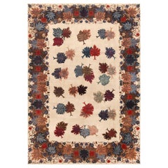 Splendido tappeto vintage con sfondo avorio persiano Khorassan Area Rug 7'9" x 10'10"