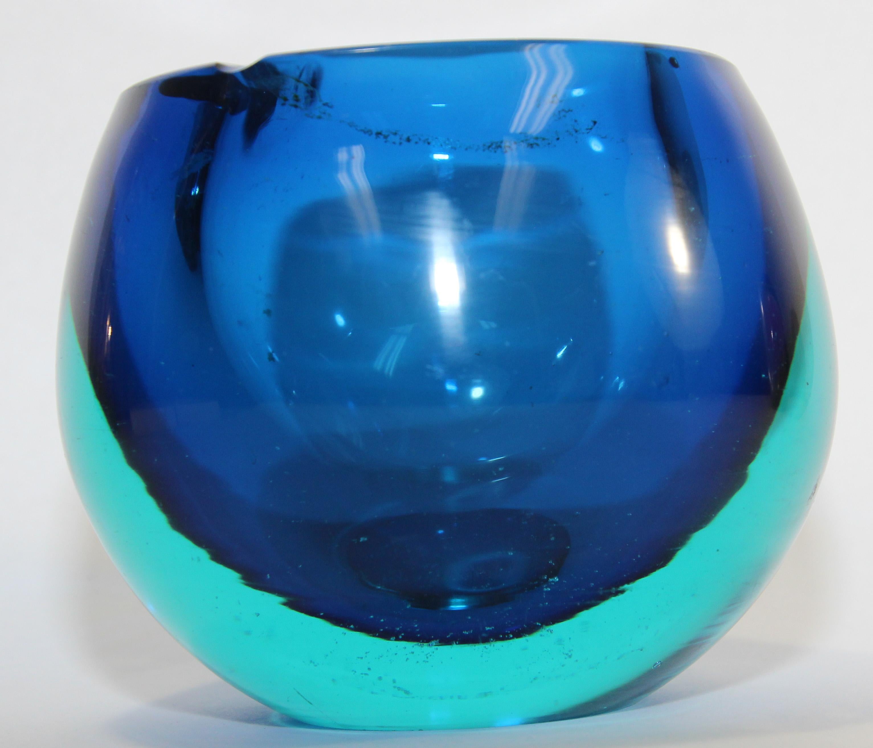 Vintage Murano Sommerso Orb Blue Art Glass Ashtray For Sale 2