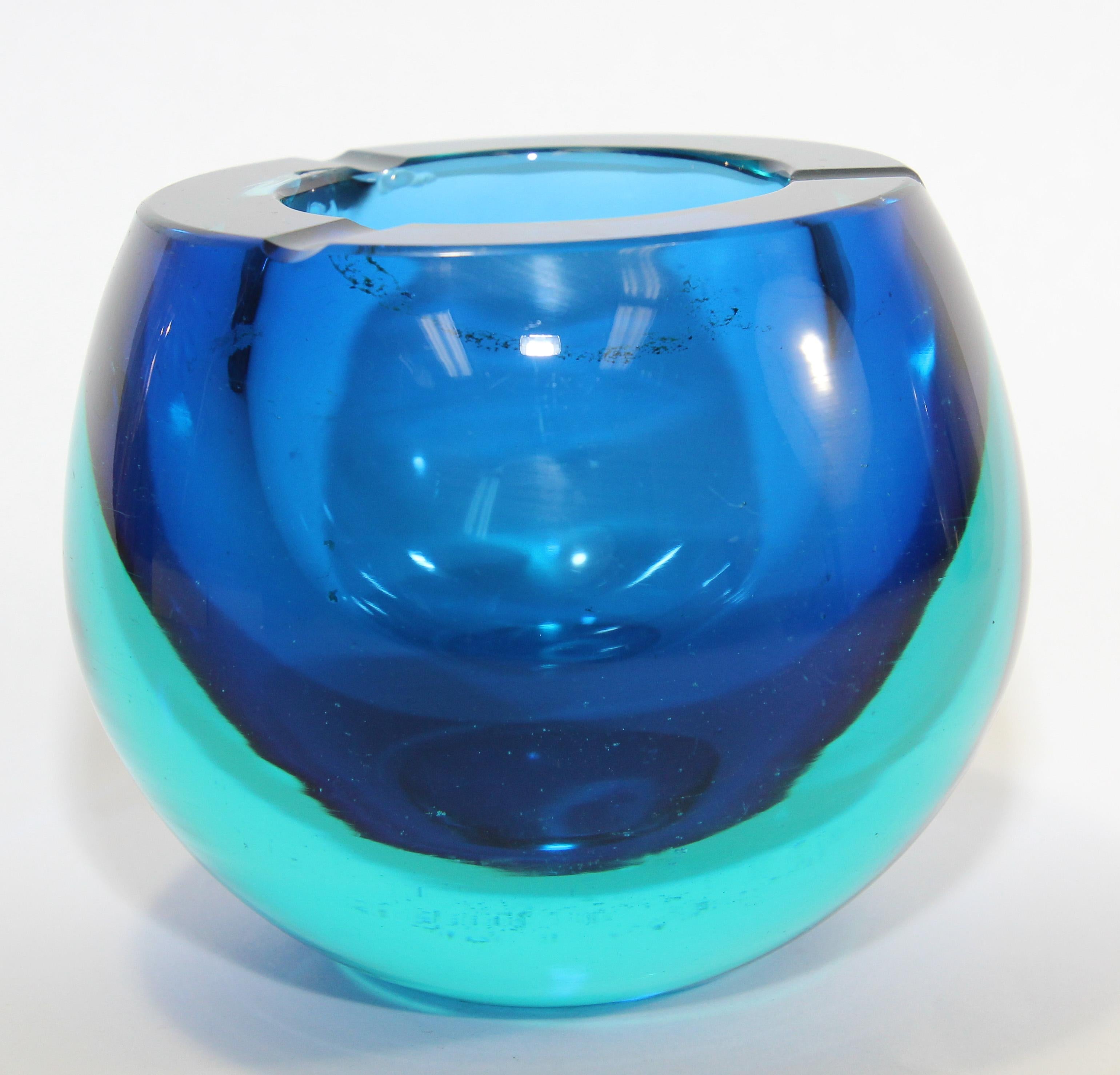 Vintage Murano Sommerso Orb Blue Art Glass Ashtray For Sale 3