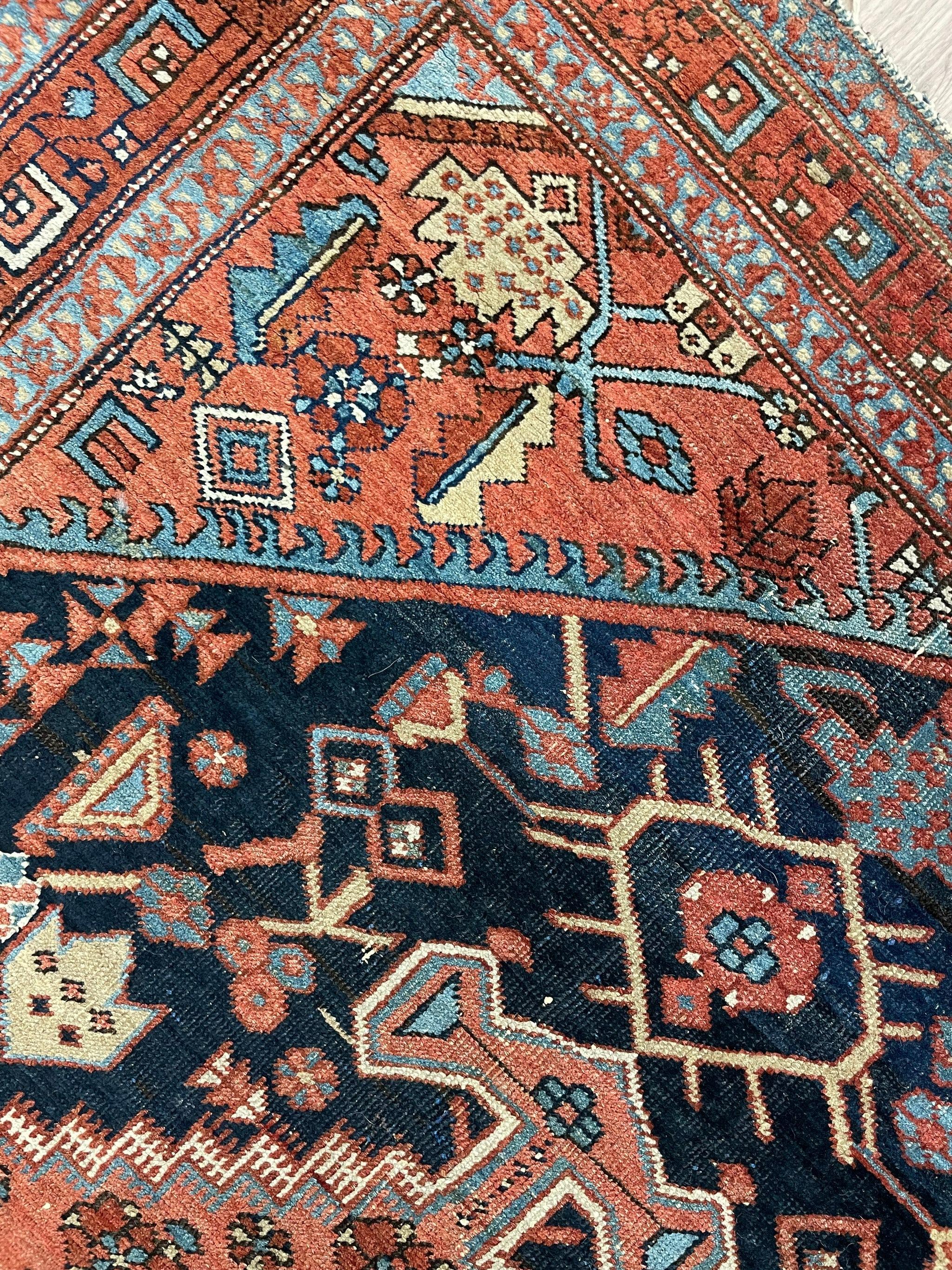 Wunderschöner Vintage-Nordwest-Bakshayesh-Teppich im Angebot 9