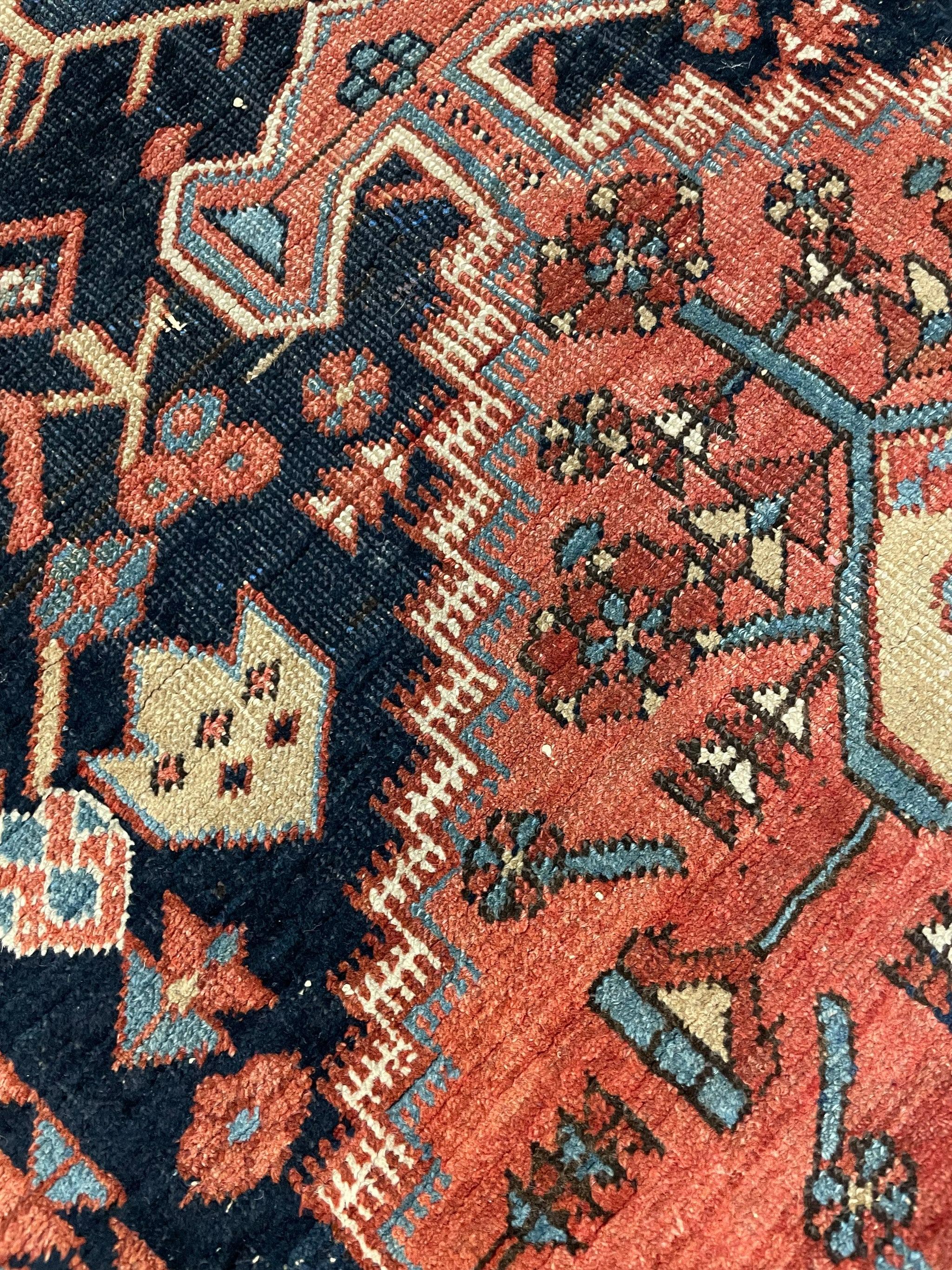 Wunderschöner Vintage-Nordwest-Bakshayesh-Teppich im Angebot 3