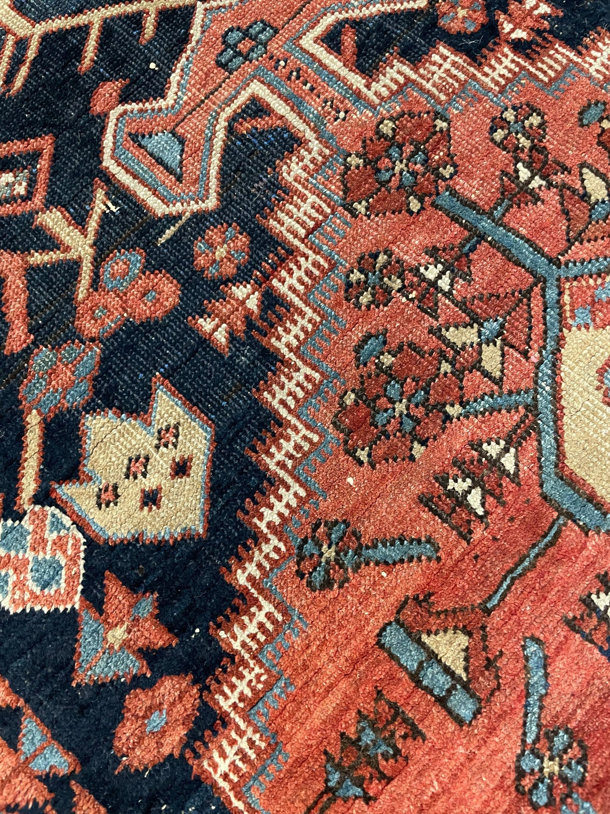 Gorgeous Vintage Northwest Bakshayesh Rug  For Sale 3